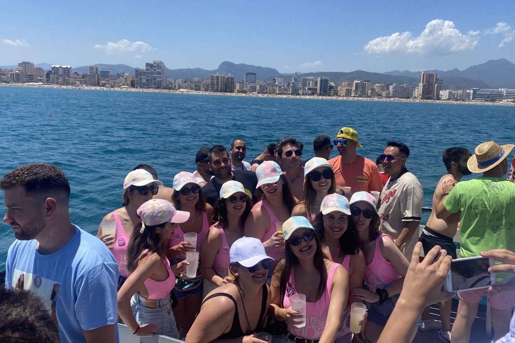 ¿Qué ciudades son ideales para celebrar una despedida en verano? Paradise Events