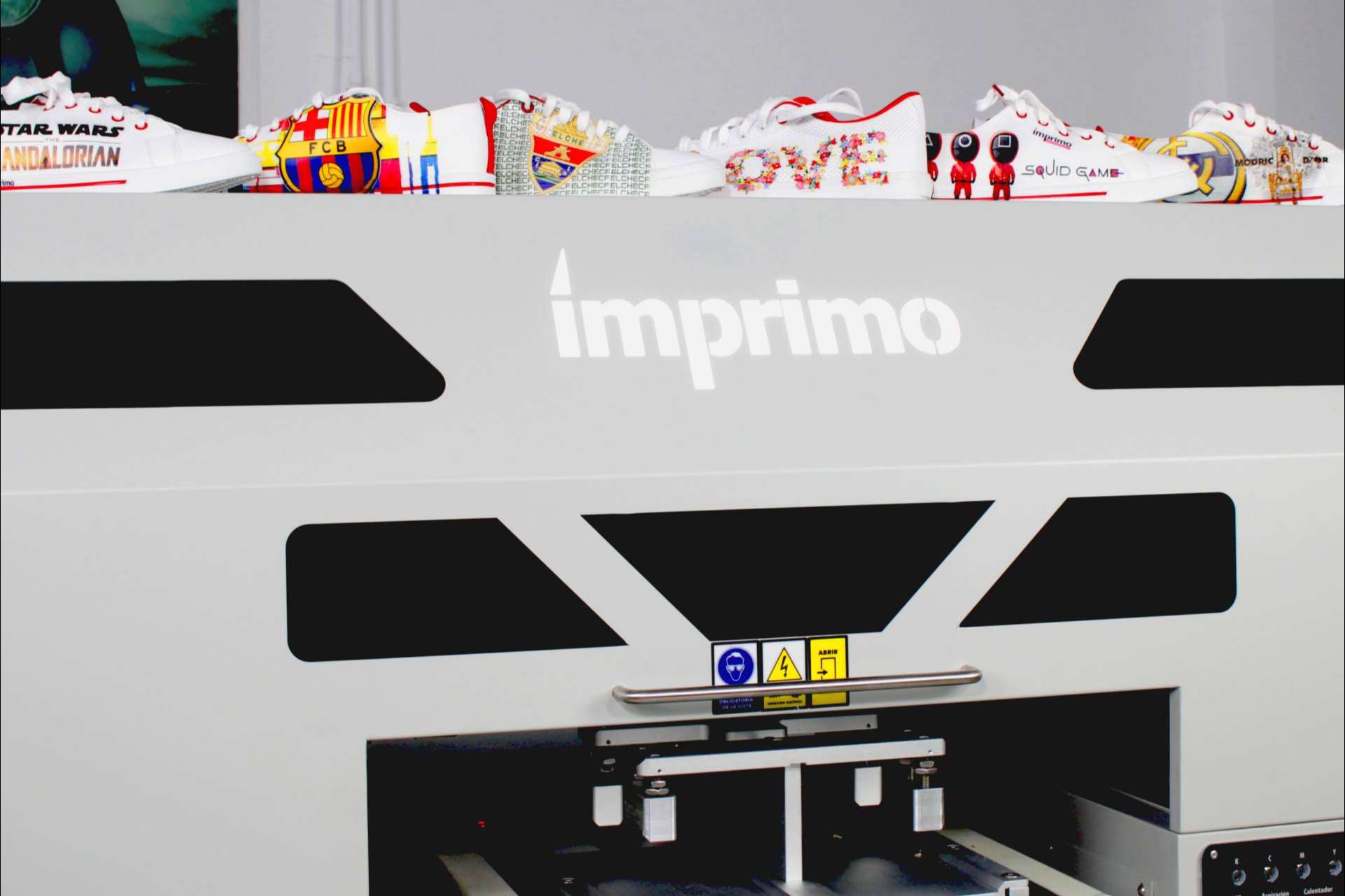 Calzado único y personalizado con la impresora Minibaby de Imprimo
