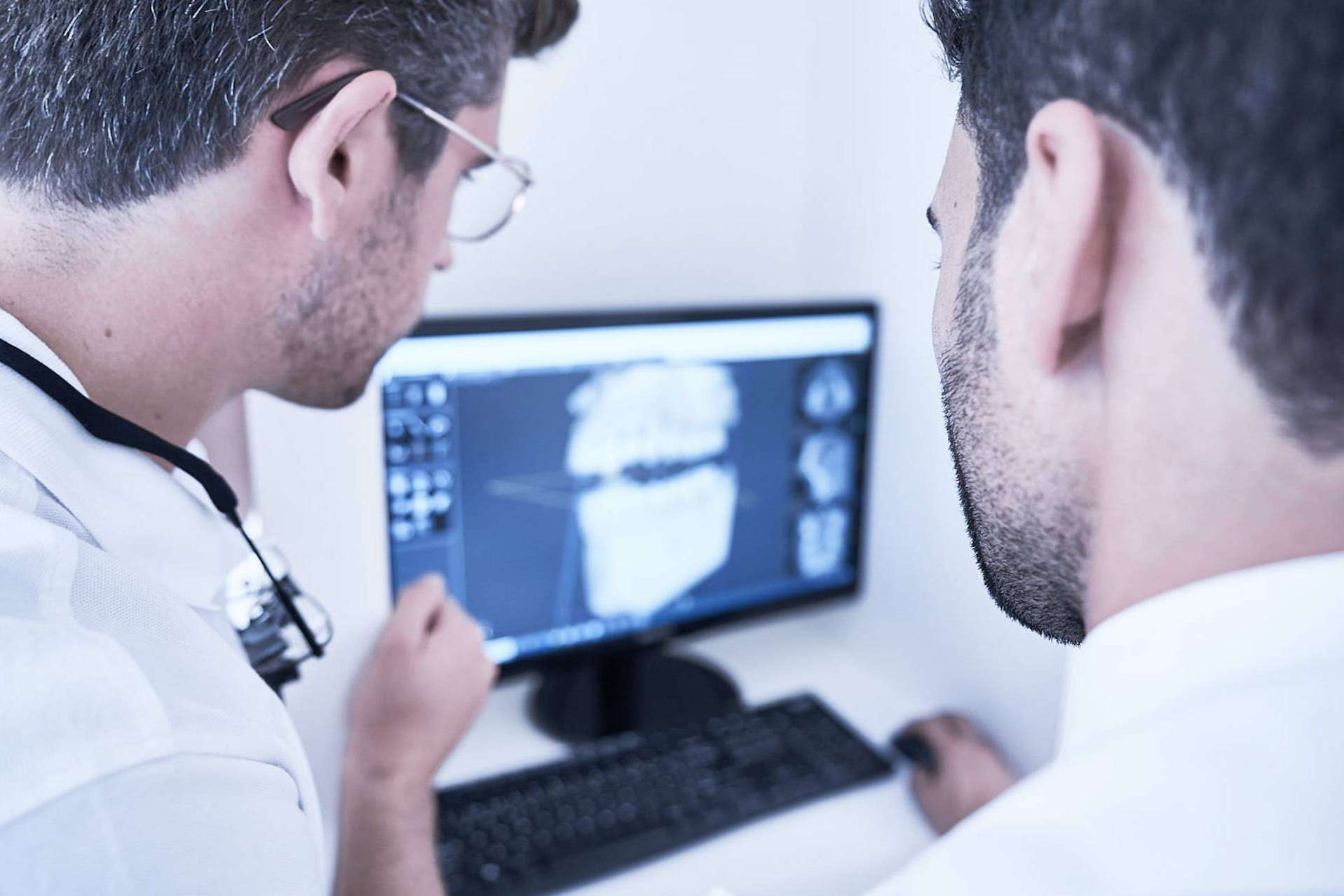 Entrevista con el Doctor Basel El Nayef