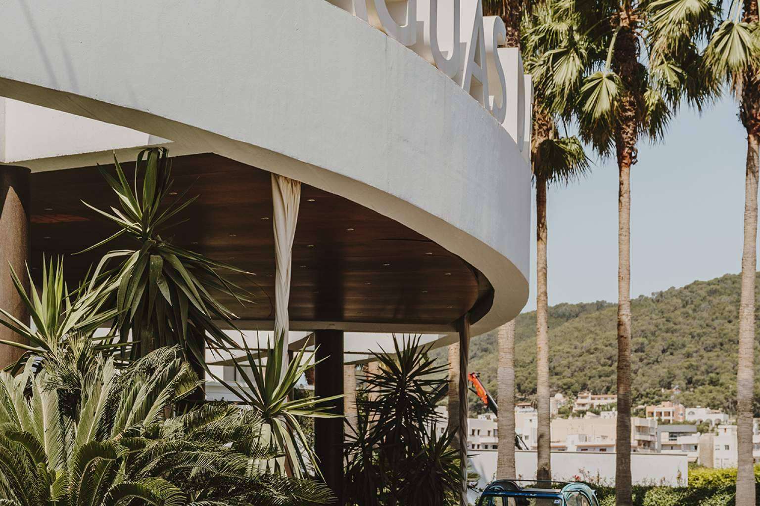 Aguas de Ibiza Grand Luxe Hotel abre sus puertas