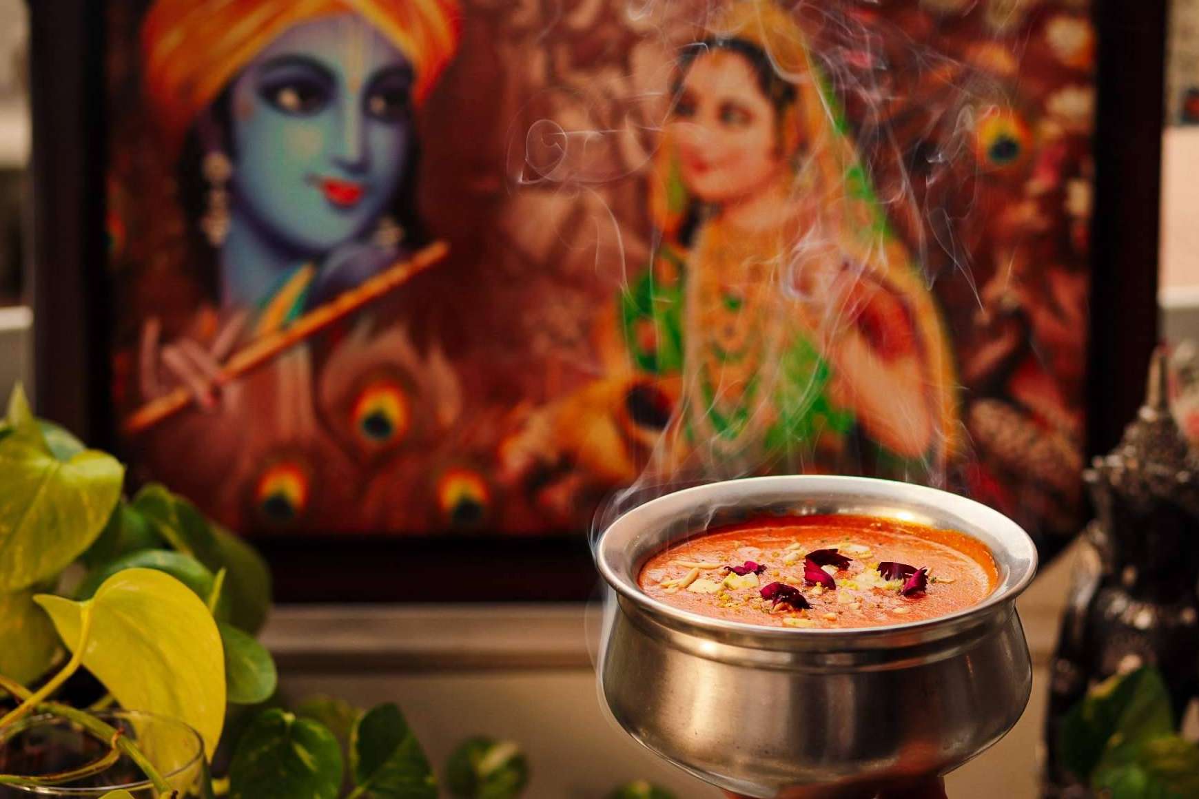 El restaurante cuya carta ha sido elaborada por la ganadora de Master Chef India ofrece un menú degustación por solo 31 € y ahora también se puede disfrutar en la Gran Vía de Madrid