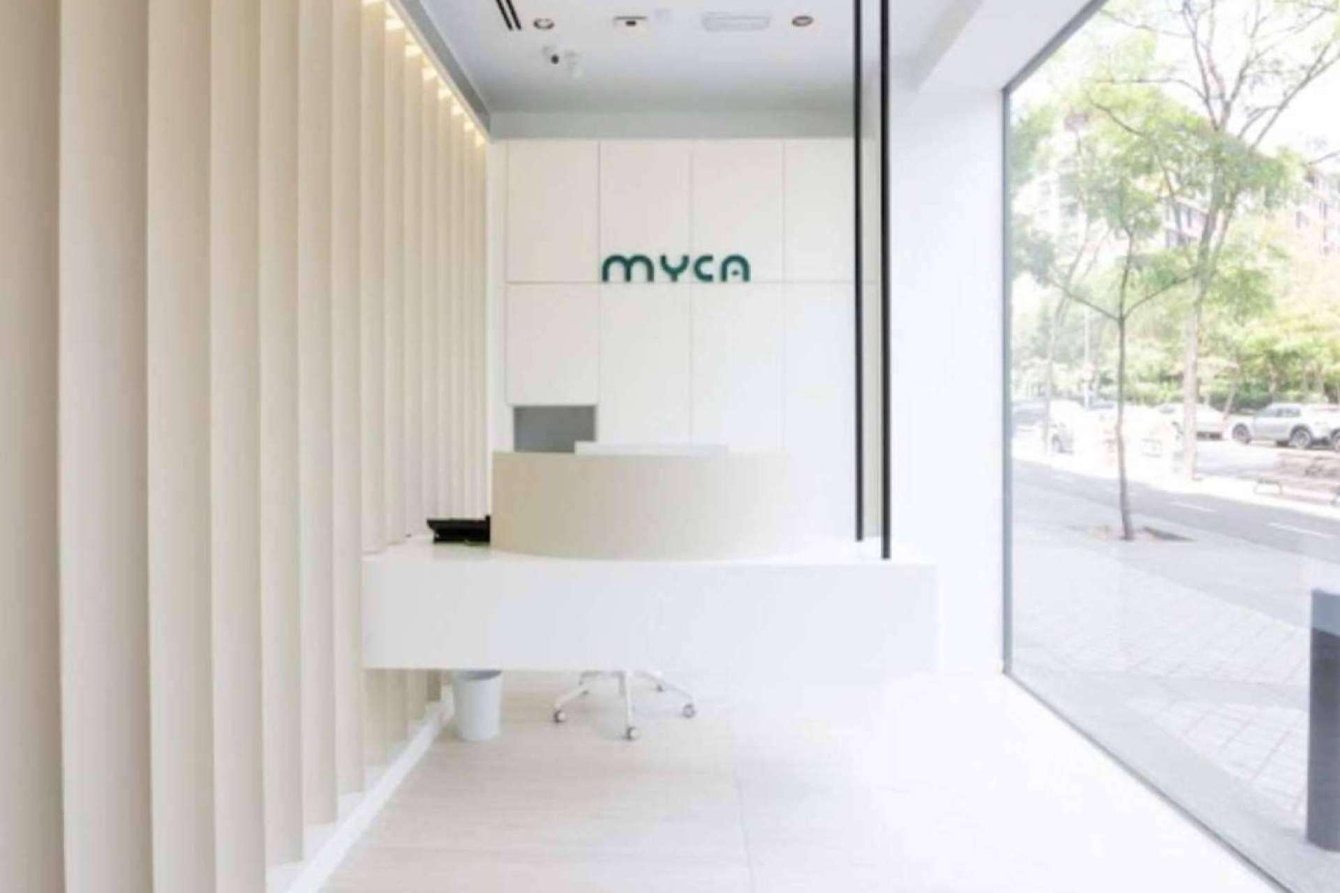 Trucos o consejos de influencers que pueden ser perjudiciales para la salud bucodental, por MYCA