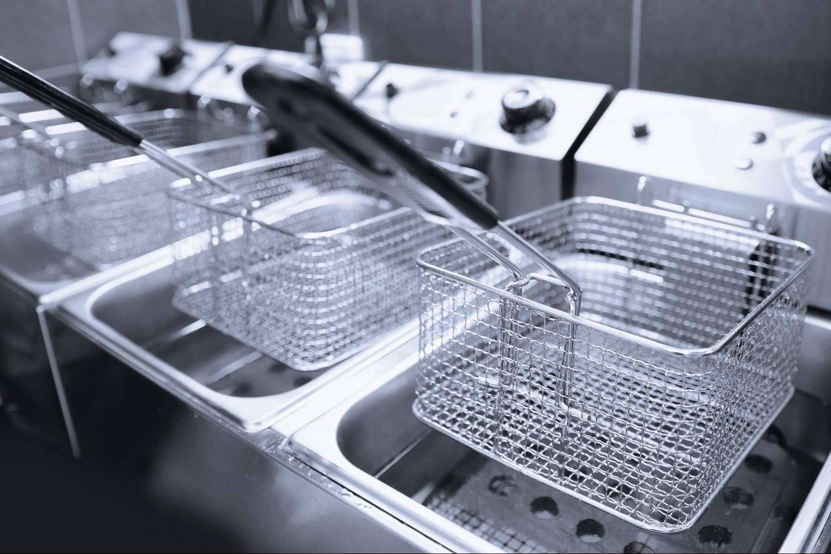 Auxihostelería ofrece una guía de compra de freidoras industriales