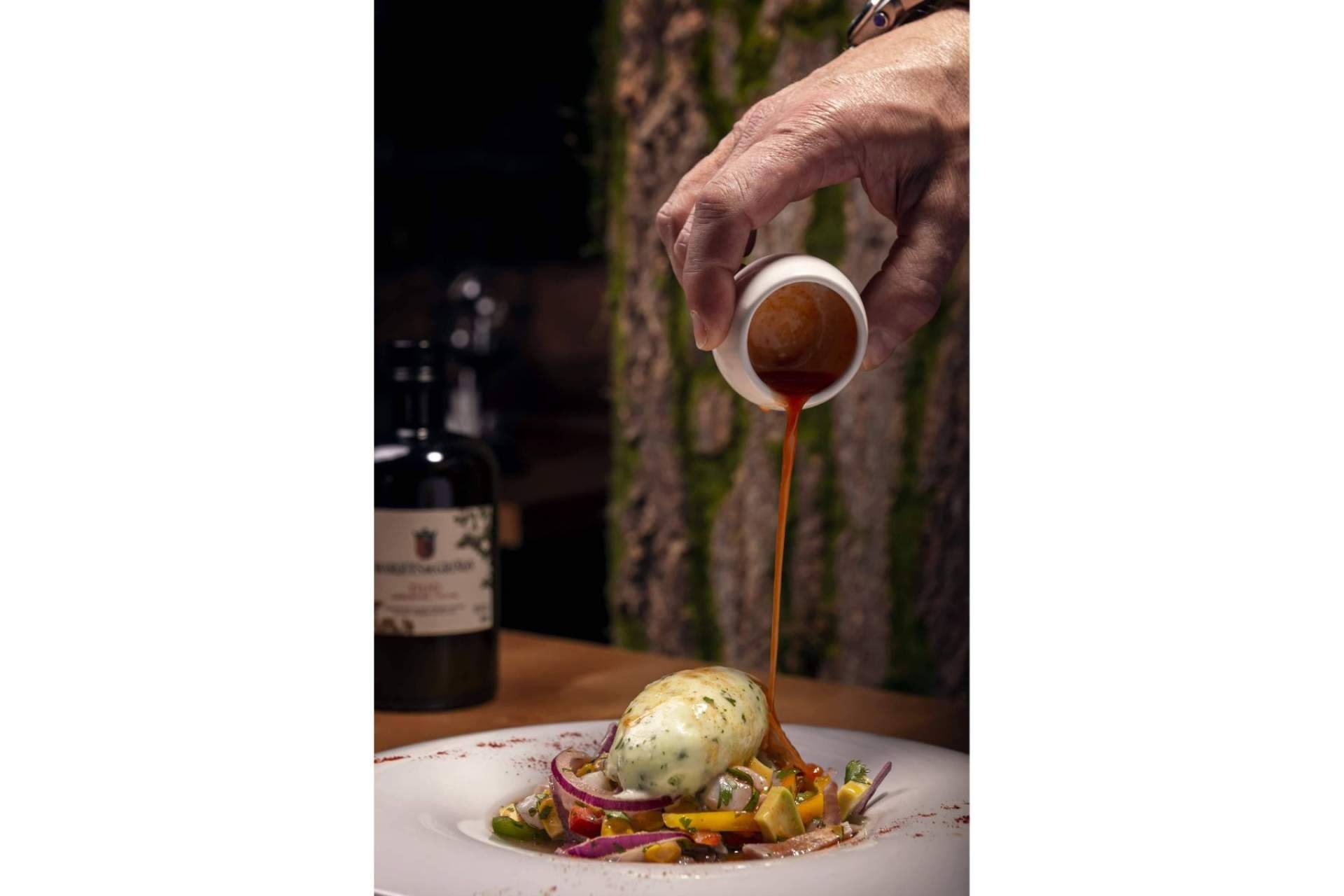 La experiencia única de OZ gastroclub en San Juan Playa celebra su primer aniversario