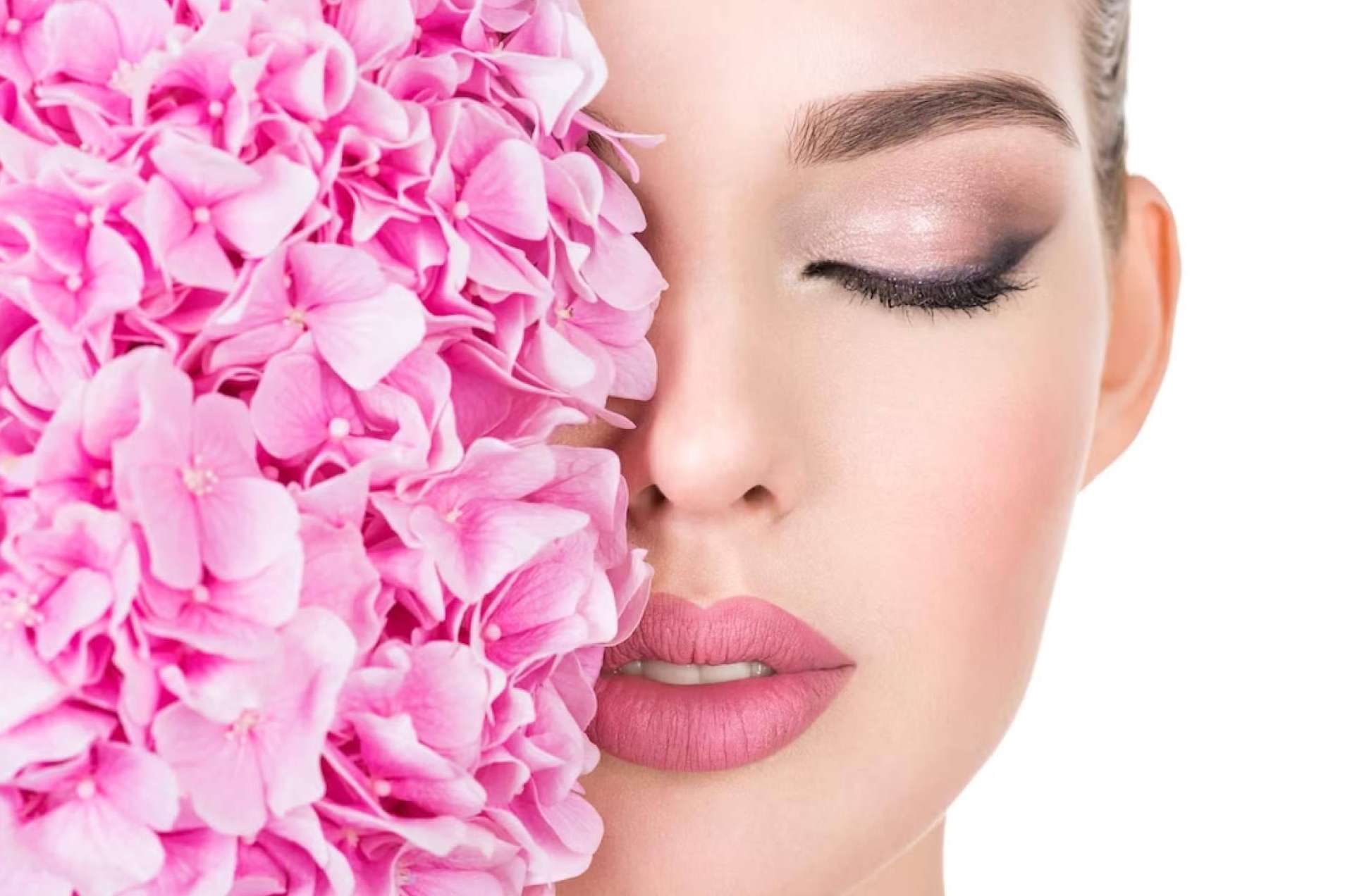 Vicky Moraleda ofrece cursos de Estética y Maquillaje Profesional que, además de la parte técnica y práctica, también incluyen conocimientos sobre emprendimiento
