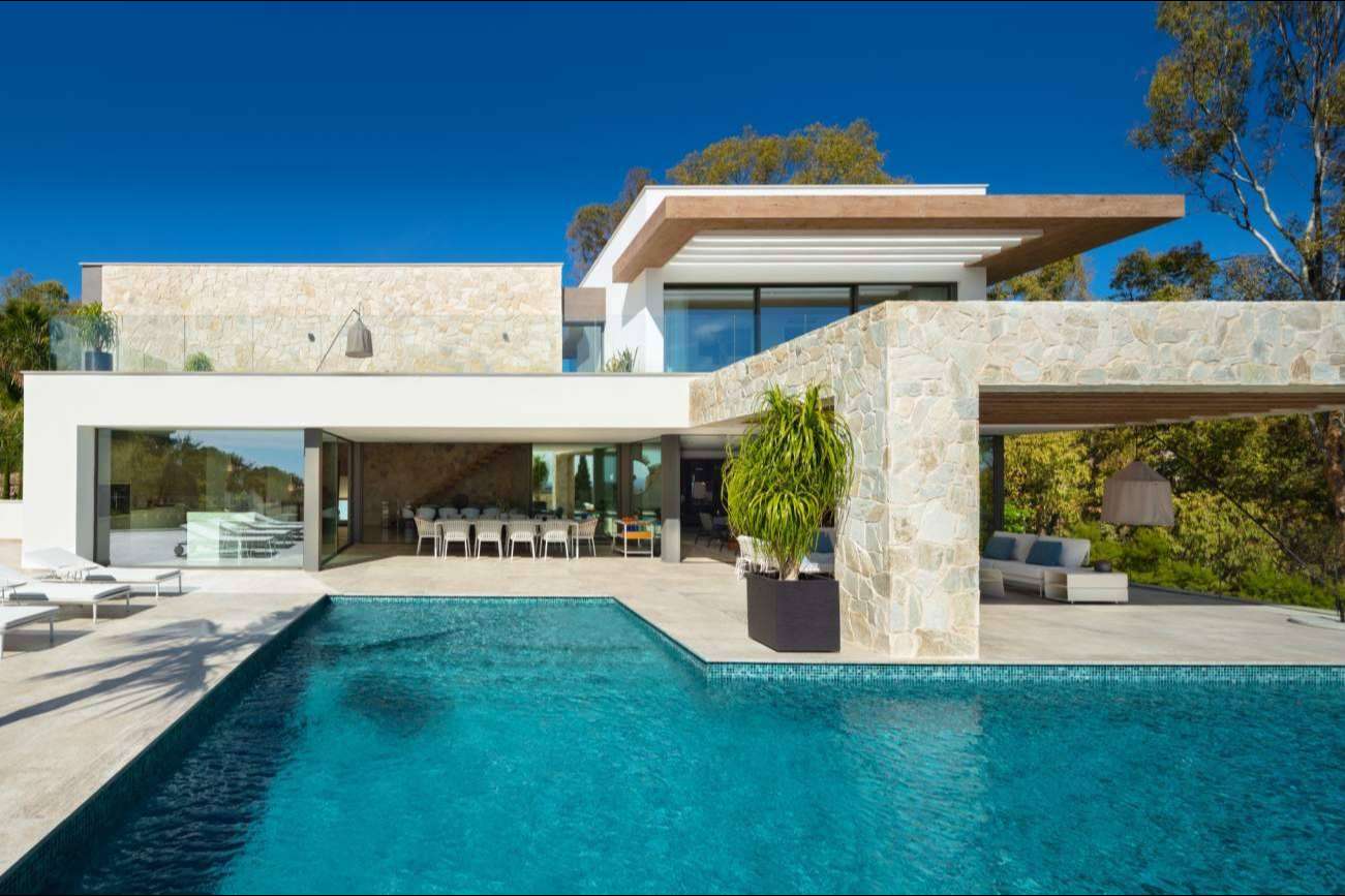 Comprar una residencia de lujo en Marbella es más fácil gracias al asesoramiento de Zeuthen & Company