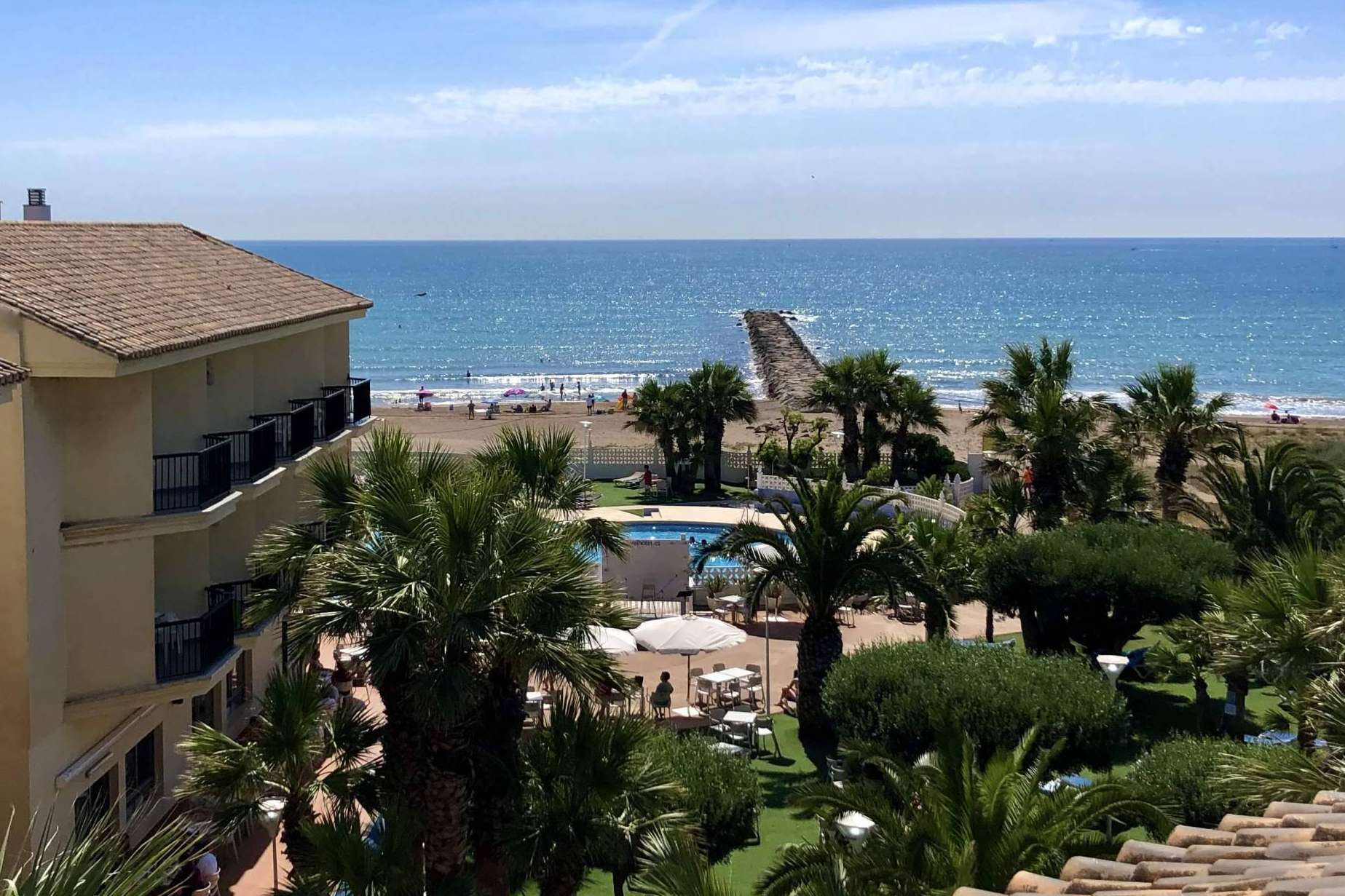 Valhotel, la vida sabe mejor en la playa