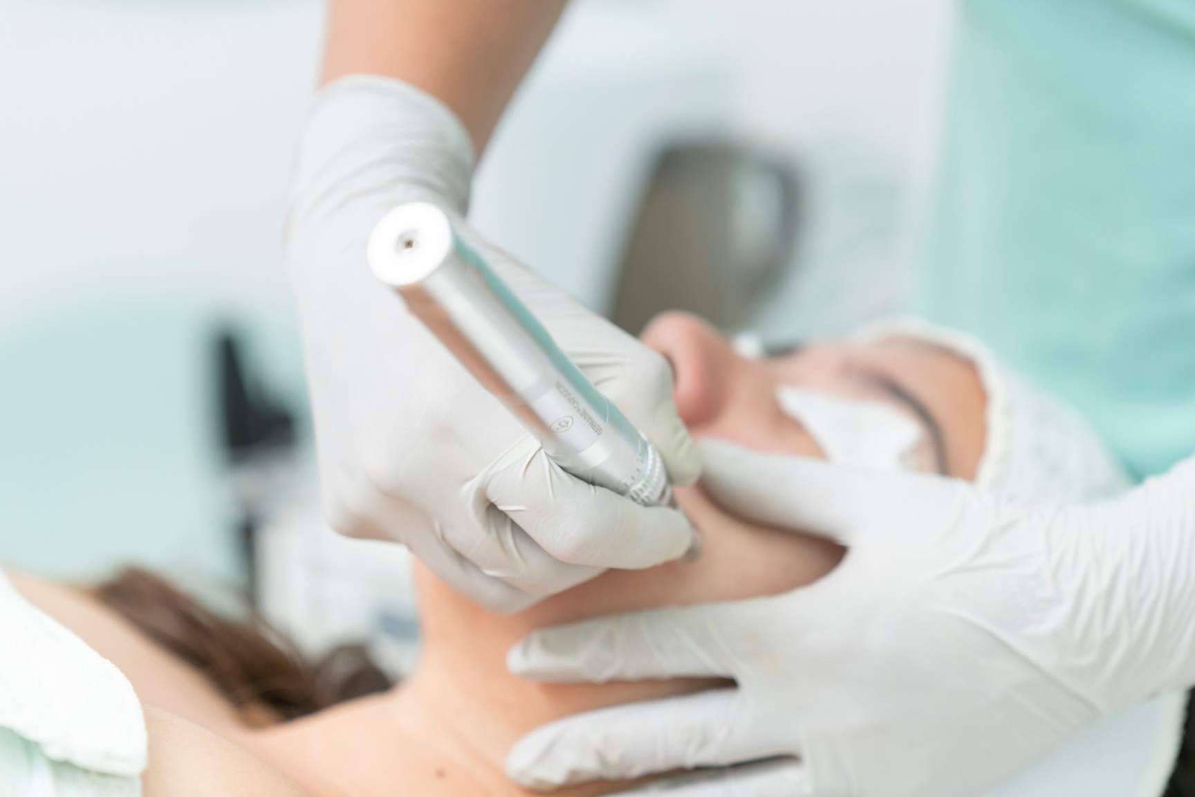 Todo lo que ofrece la Unidad de Medicina Estética, Plástica y Reparadora del Hospital de la Reina en cirugía estética