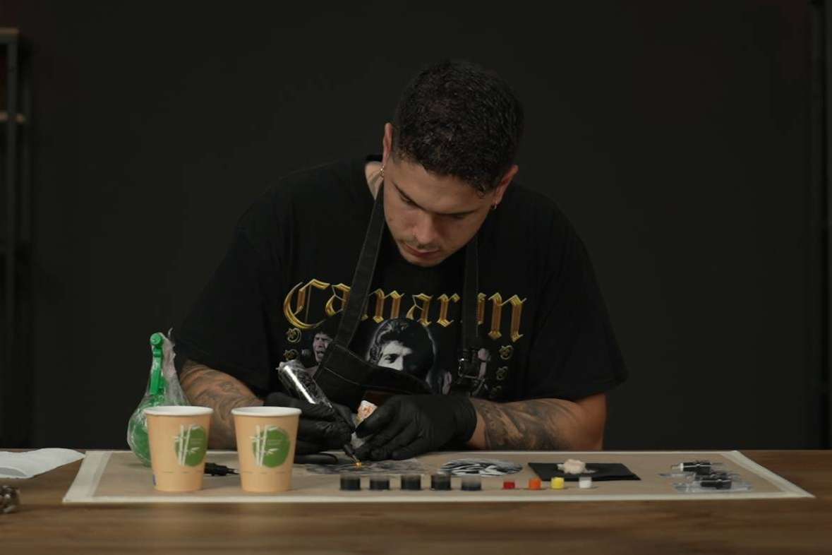 Habbility ofrece un curso de tatuaje para iniciarse en este arte