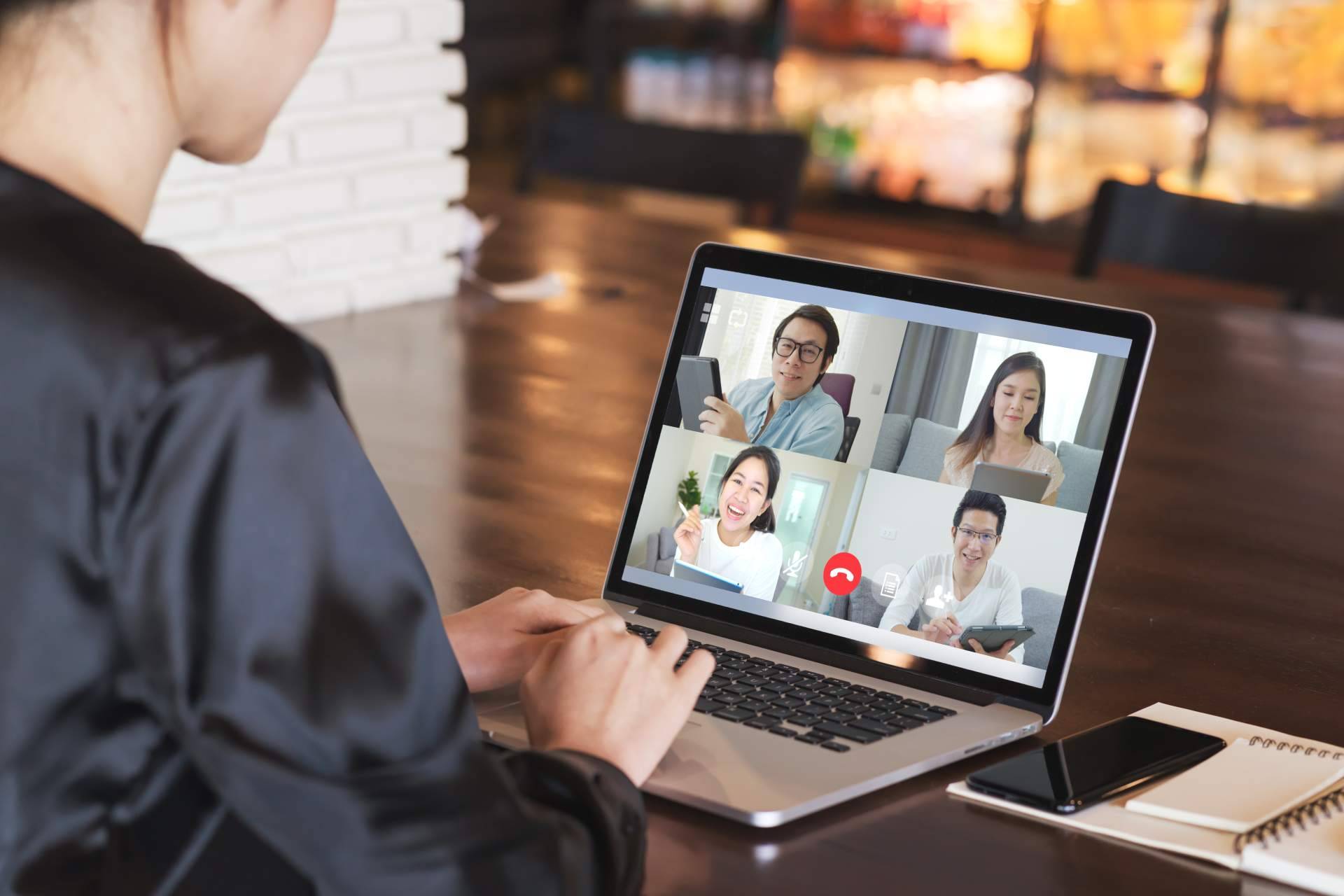 ¿Cómo gestionar los tiempos de trabajo en entornos híbridos?, con Softmachine
