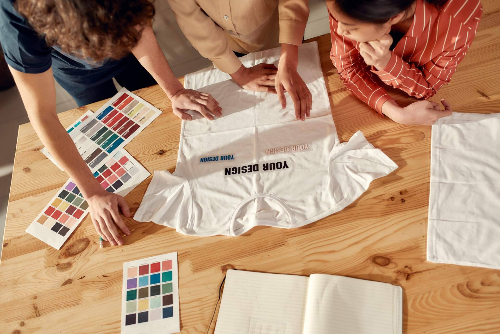 ¿Cuáles son los beneficios que aportan las camisetas algodón orgánico personalizadas?, con Ainos Publicidad