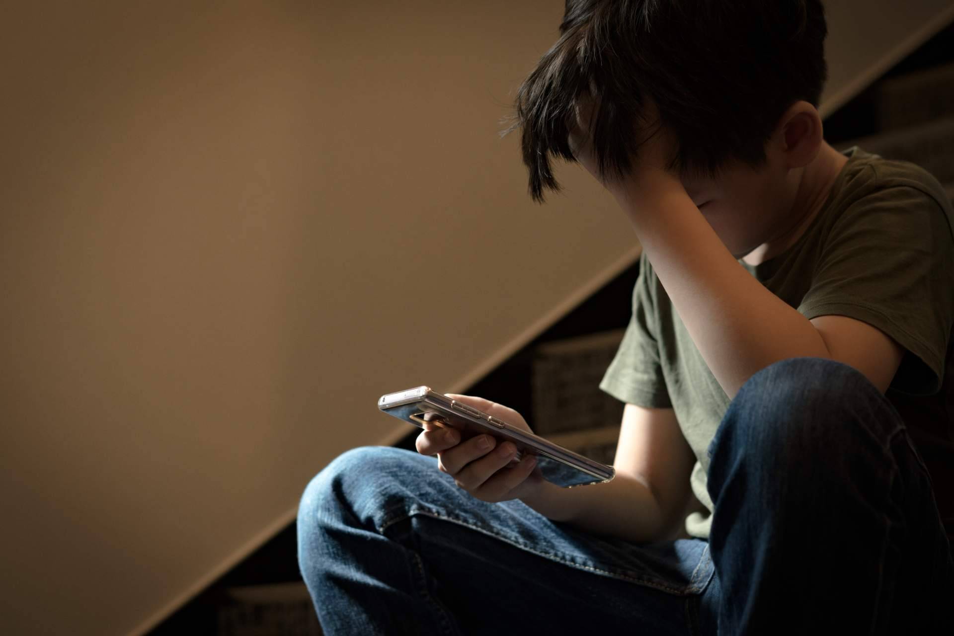 Descubren al acosador telefónico del hijo, y es quien menos se podían esperar
