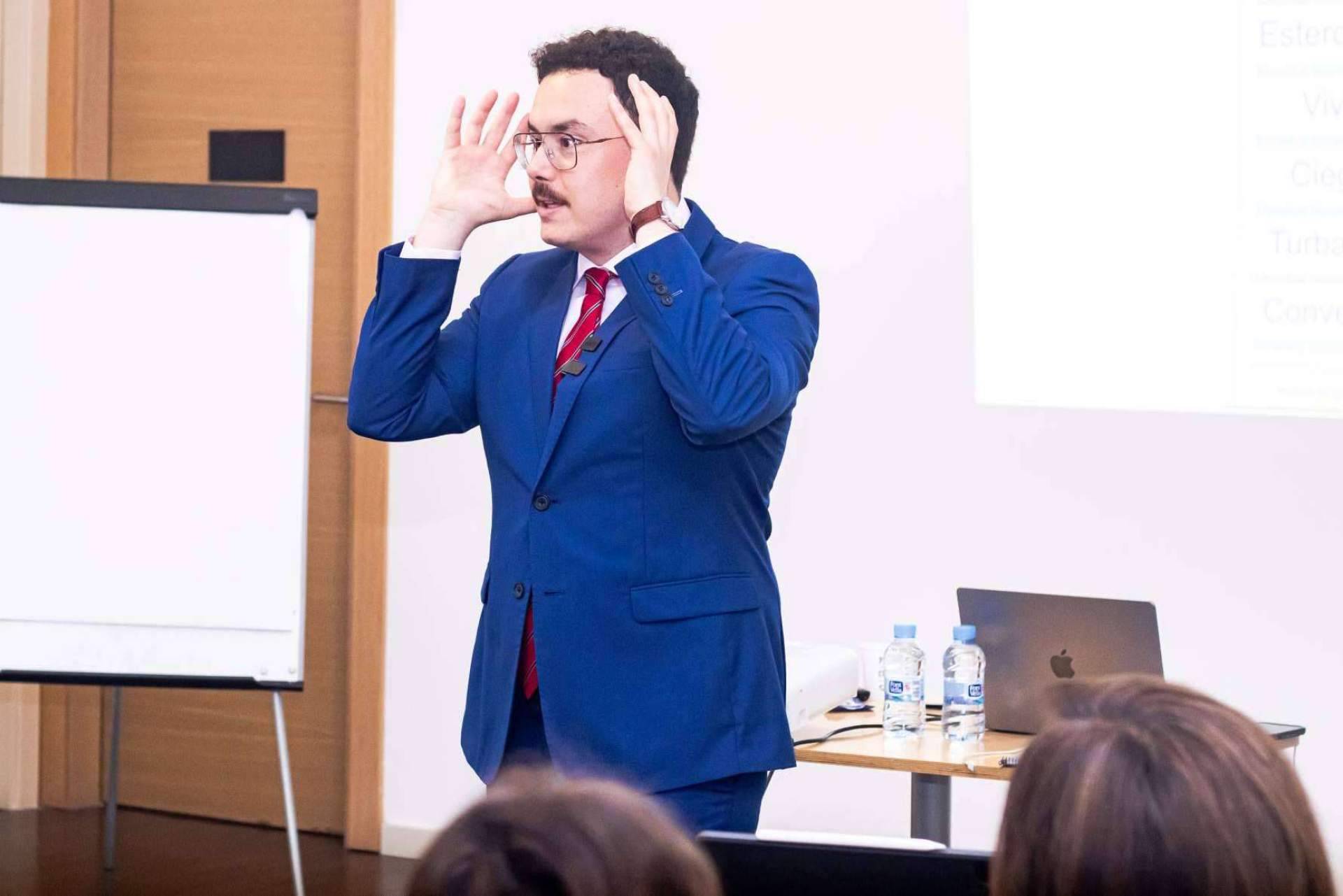 ¿Por qué es importante la comunicación no verbal?, por Fernando Miralles
