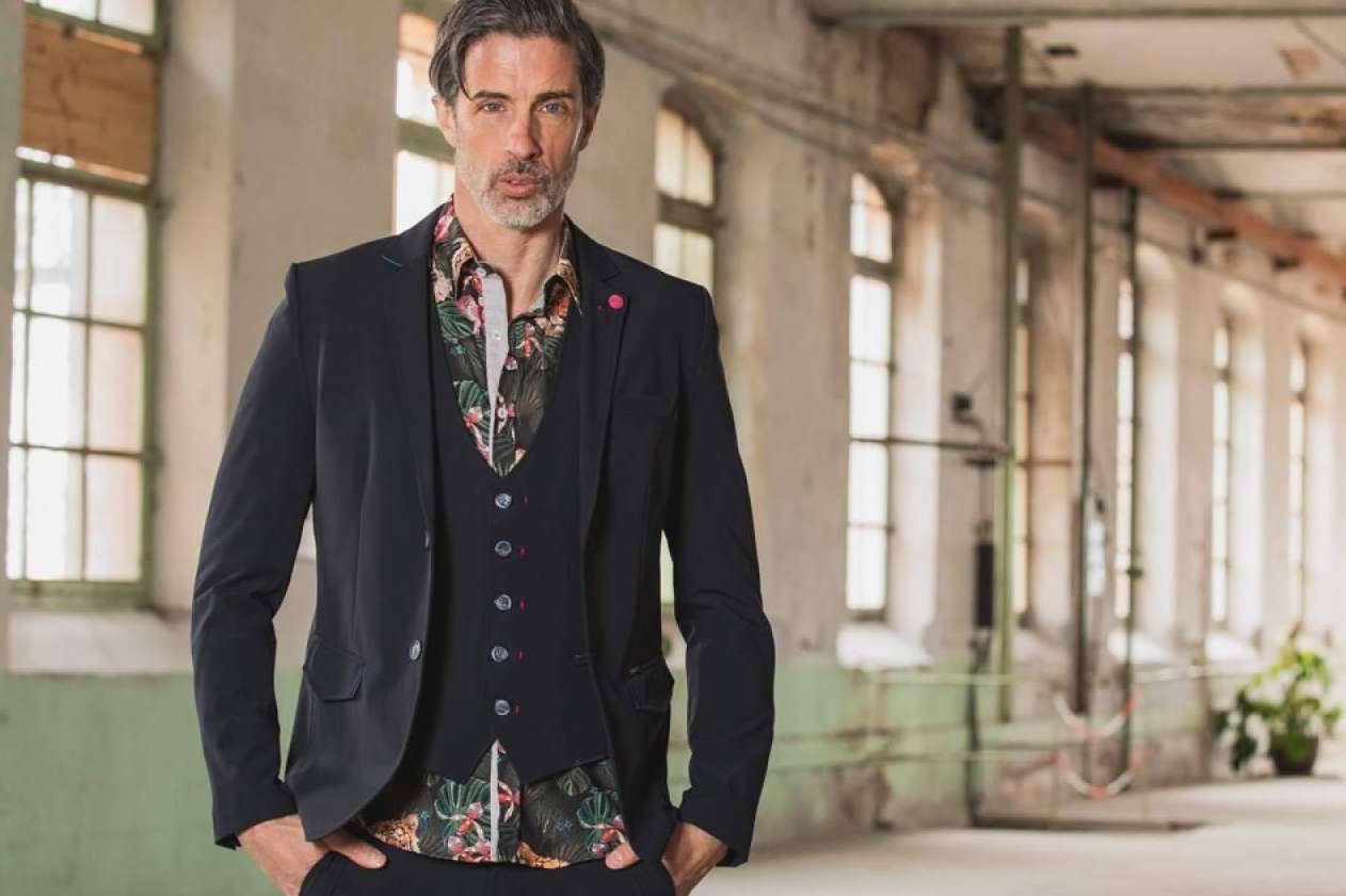 A la última moda con las shirts estampadas de Aragaza