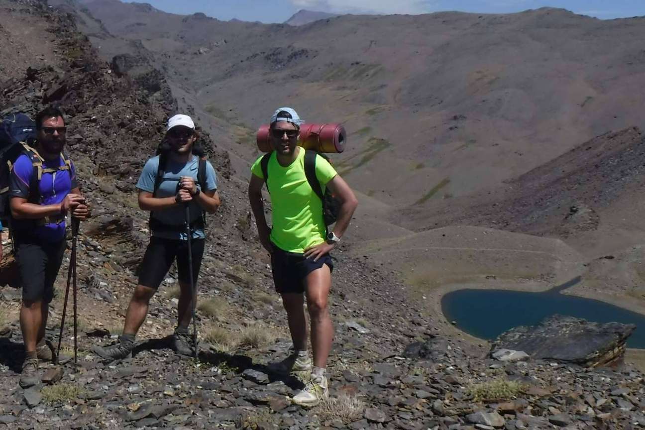 Guías Nevada para sacar el máximo partido a las rutas de senderismo en Granada