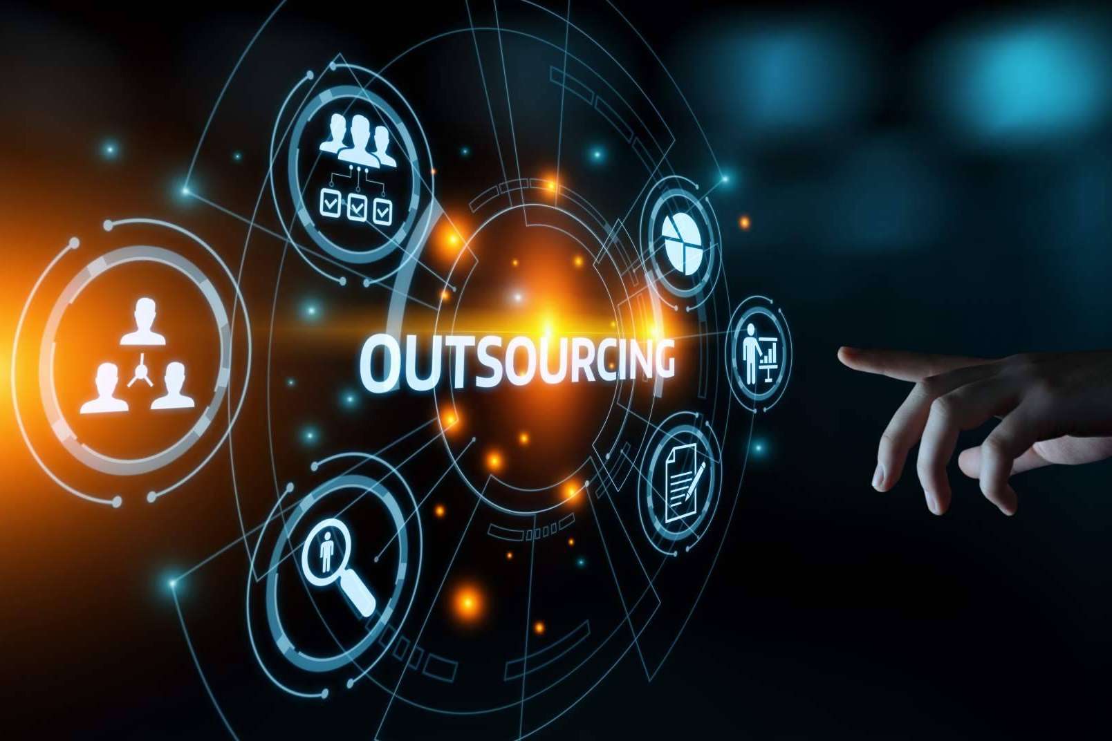 Razones por las cuales el outsourcing está siendo clave en un entorno tecnológico cada vez más complejo