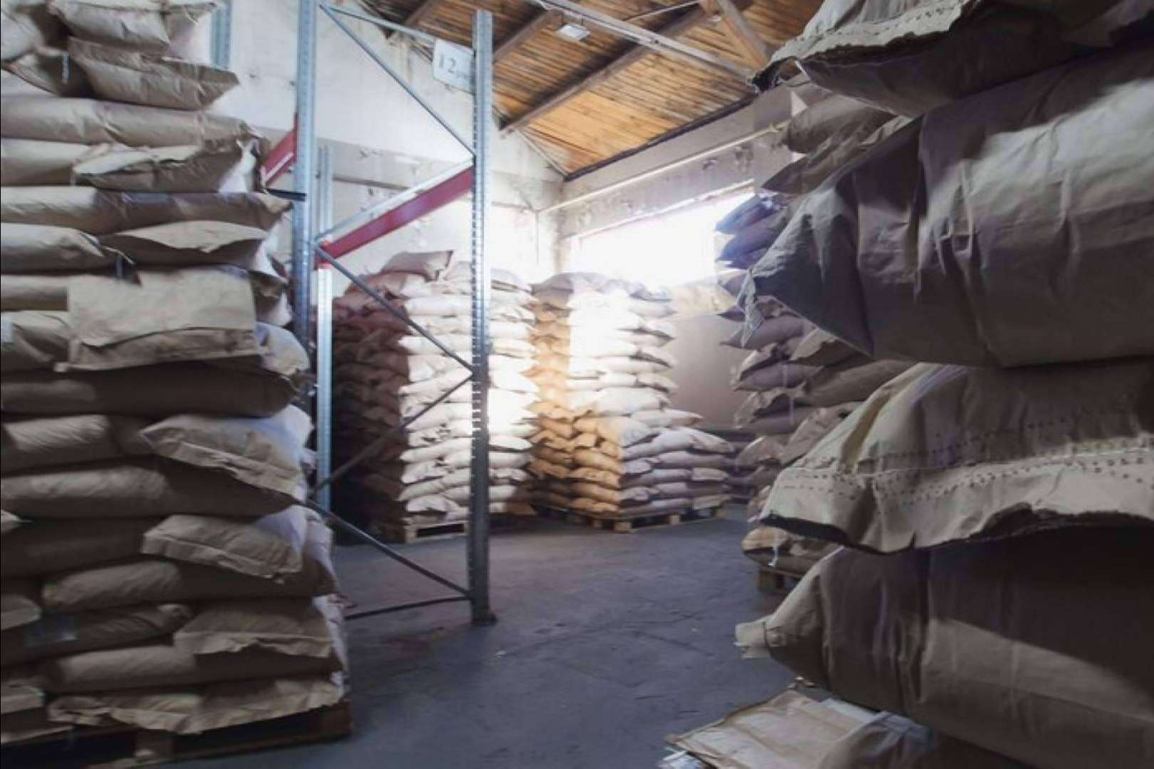 Ventajas de utilizar sacos de rafia en agricultura y ganadería