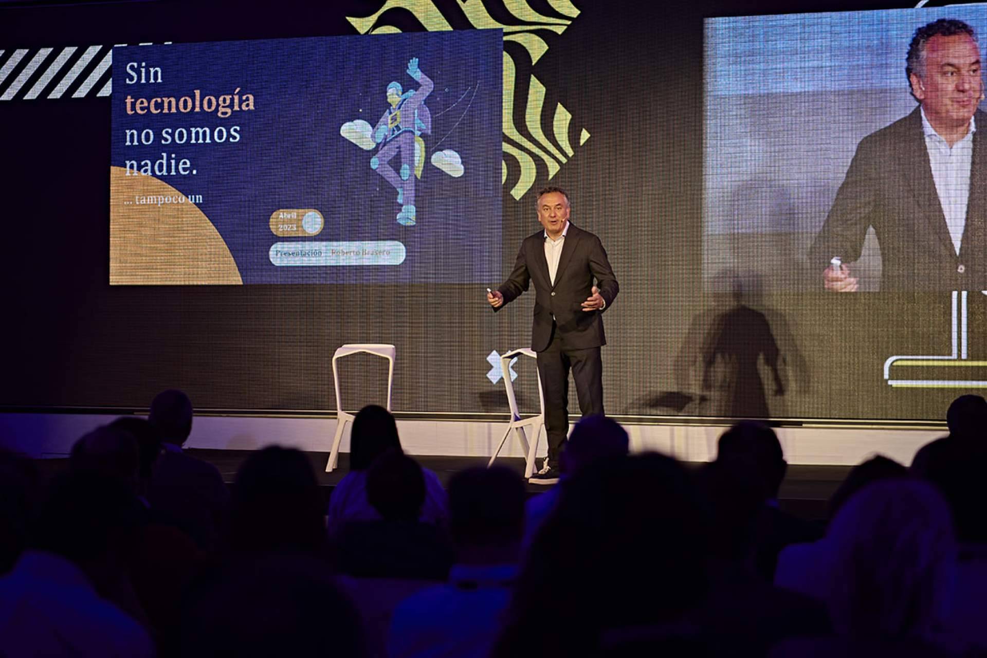 Revolucionar el sector tecnológico con las nuevas herramientas de Inteligencia Artificial como ChatGPT