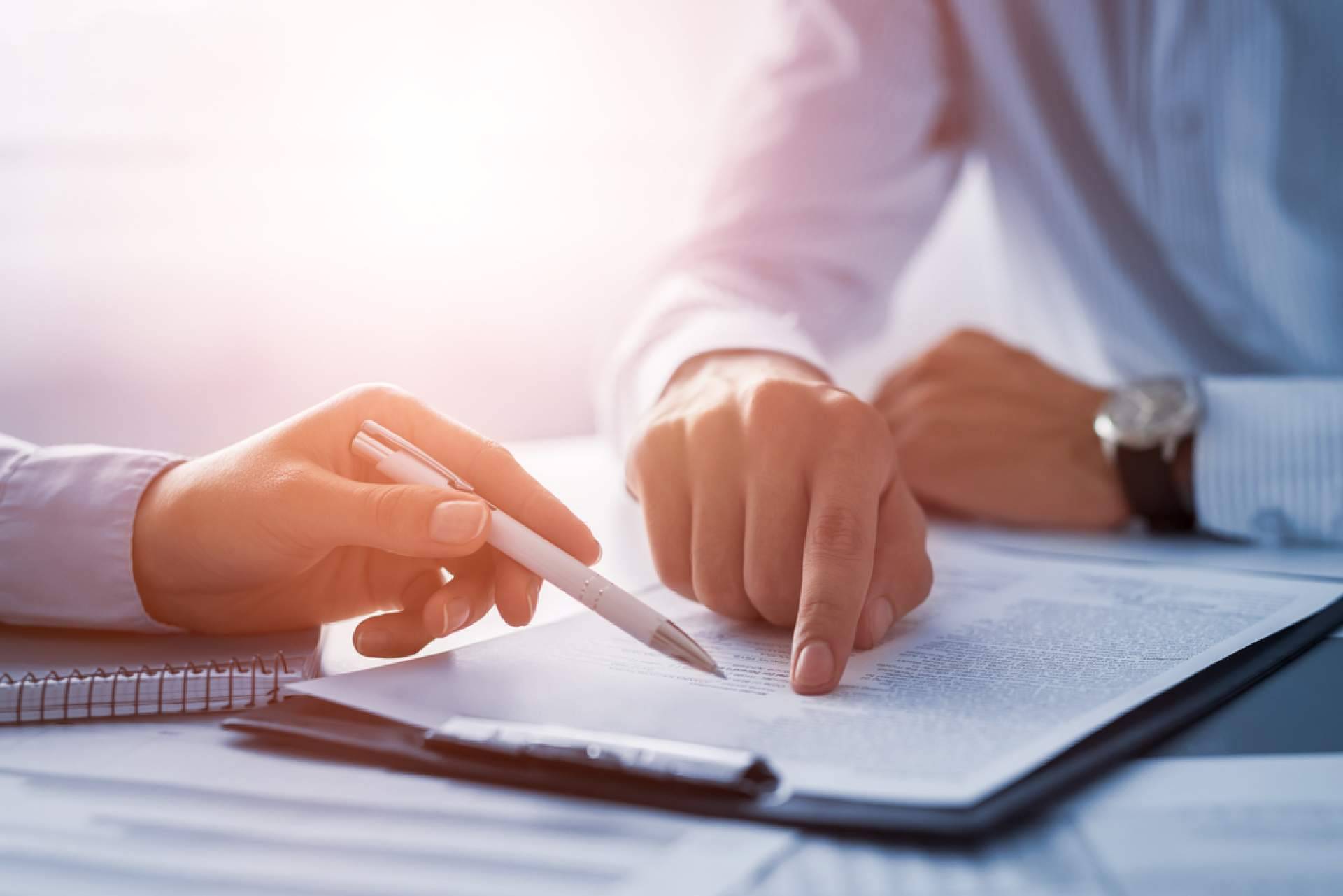 Cómo ayuda a cumplir con la ley de Seguridad y Salud en el Trabajo la norma ISO 45001