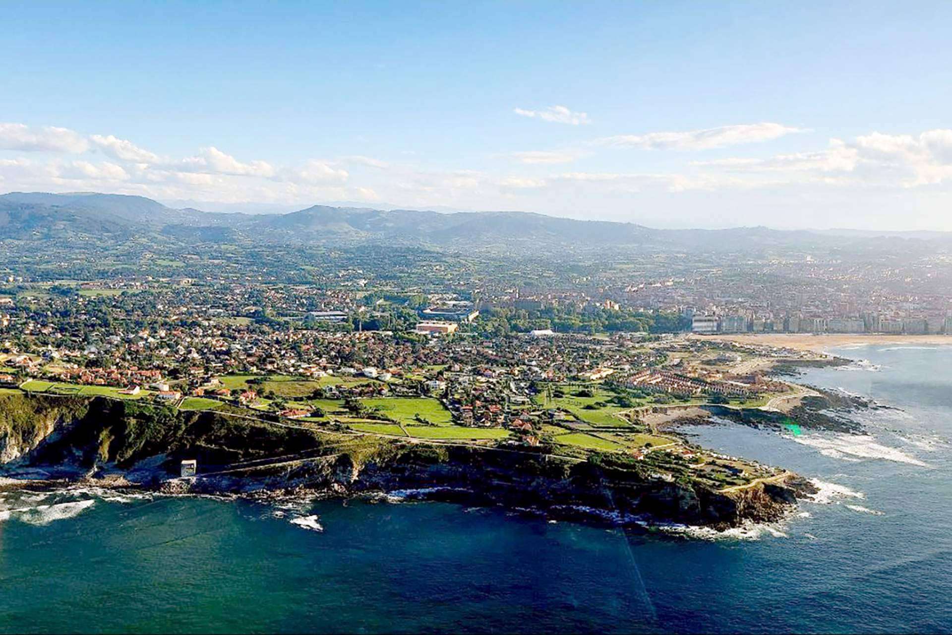 Aprender a volar en avioneta por Asturias, con Asturfly
