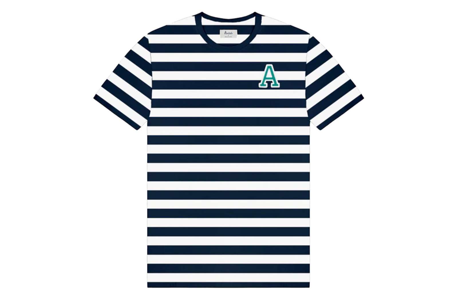 Las camisetas personalizadas con inicial son una prenda única para este verano