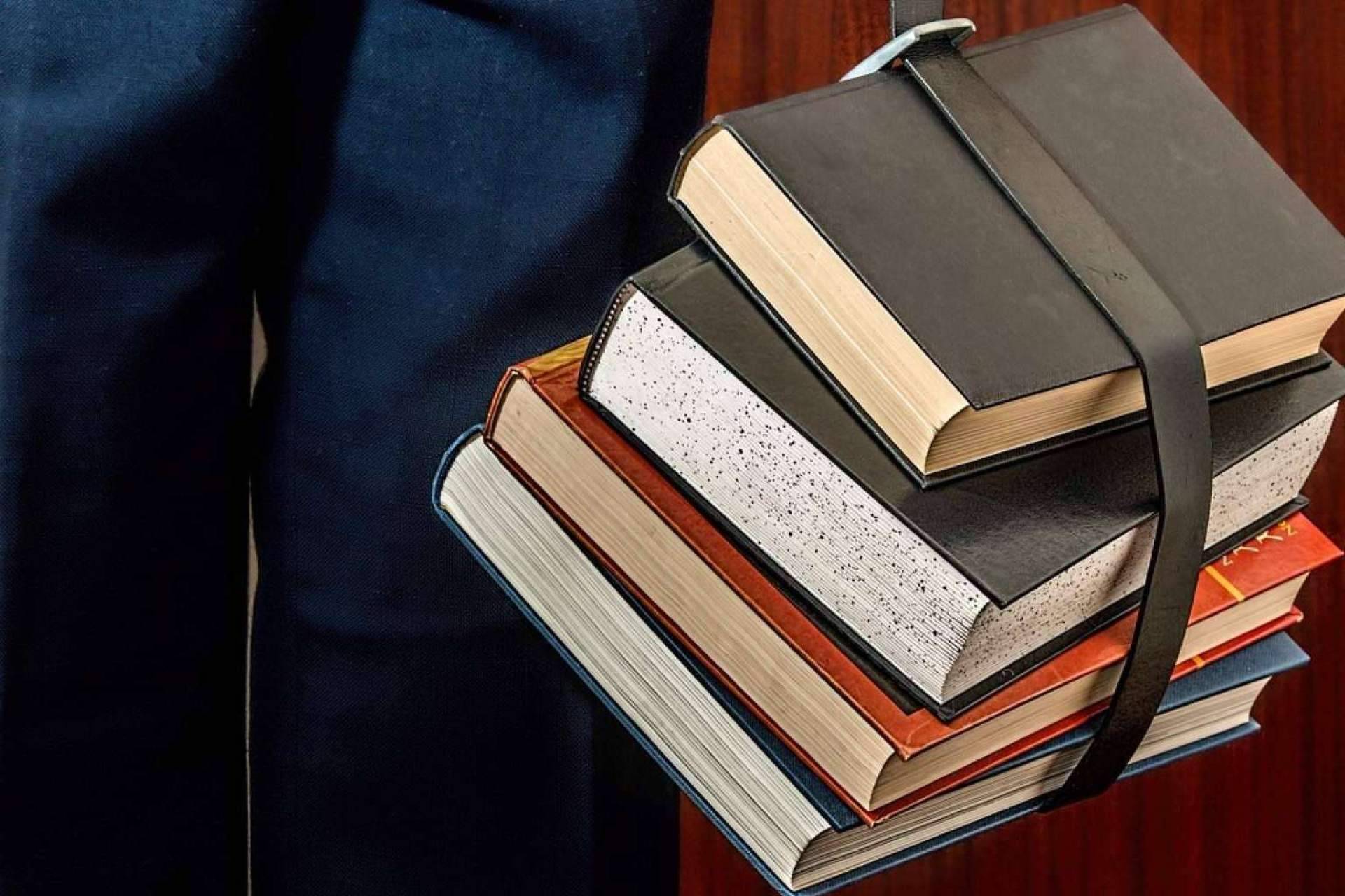 Detectar el plagio de los trabajos universitarios con Ayuda Universitaria