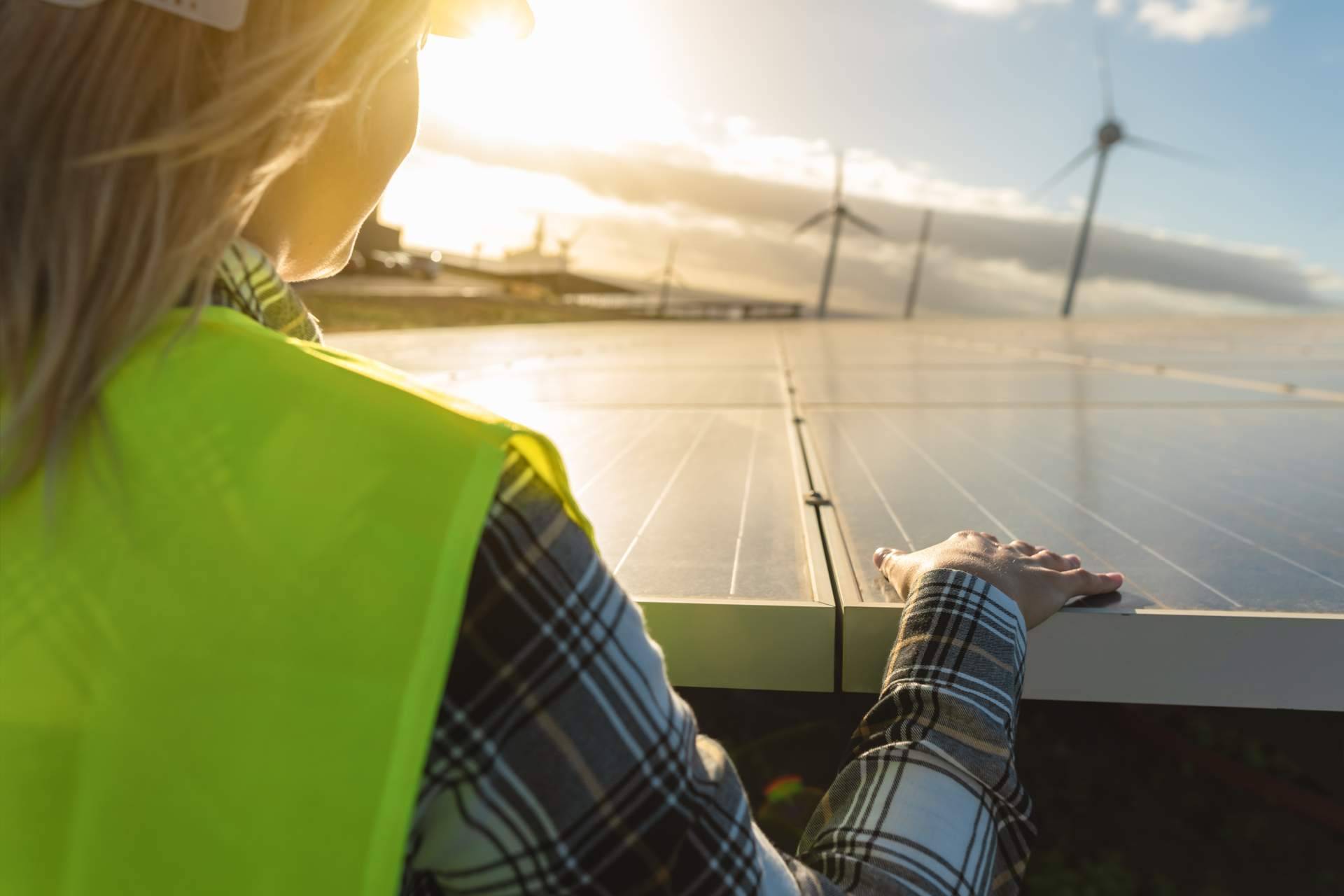 Las recomendaciones de Multienergía Verde para pagar menos en la factura de la luz este verano