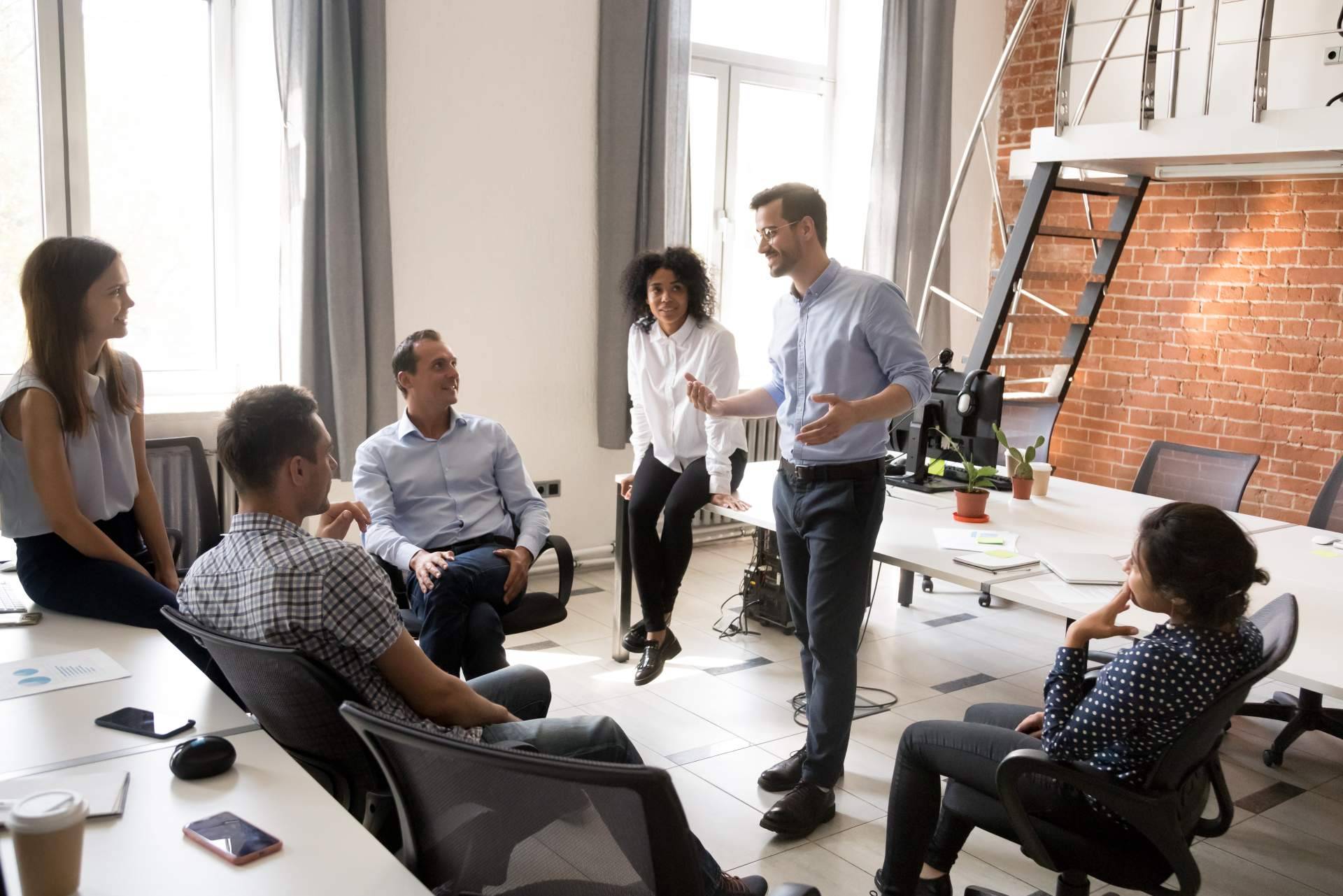 Formación en liderazgo; todo lo necesario para las personas que gestionan equipos