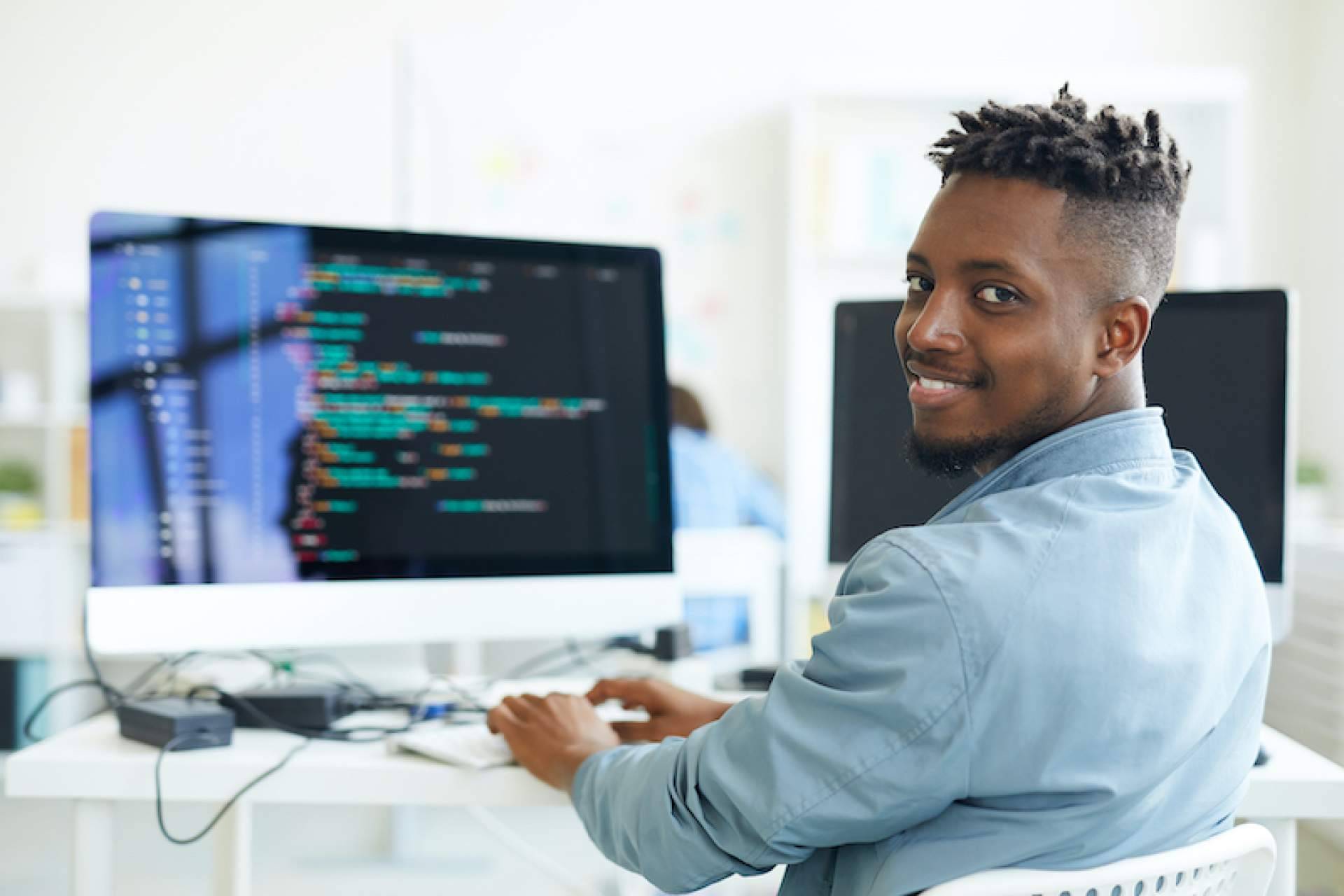 ¿Qué características tiene el software propietario?