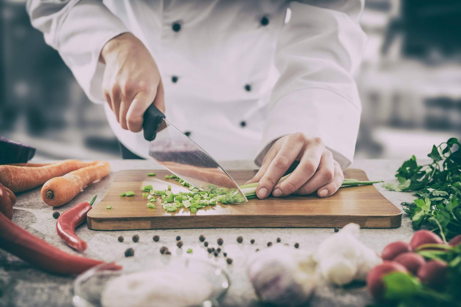 Las chaquetillas de cocinero que marcan tendencia