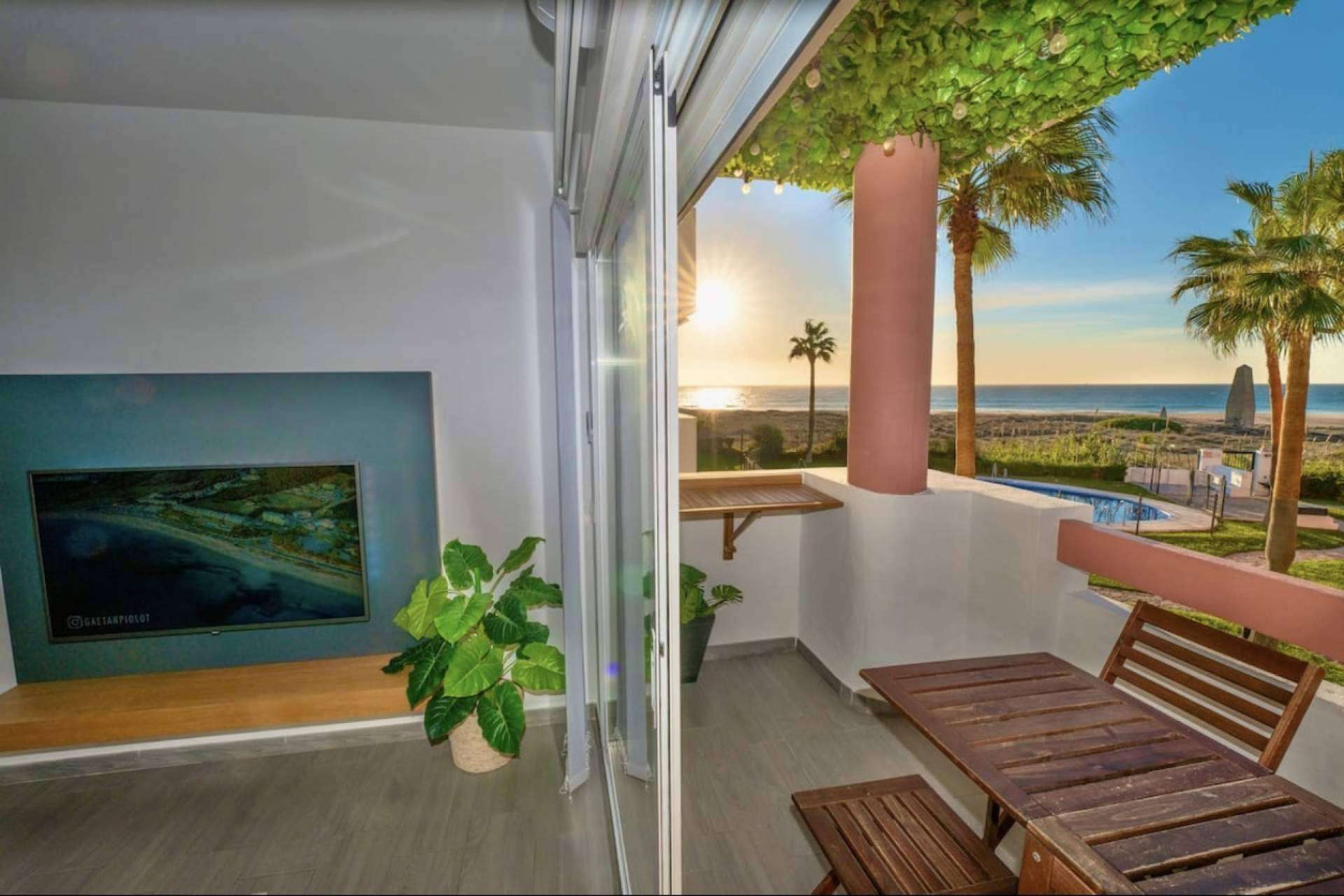 Apartasuites Royal Zahara, uno de los mejores sitios para alojarse en Zahara de los Atunes