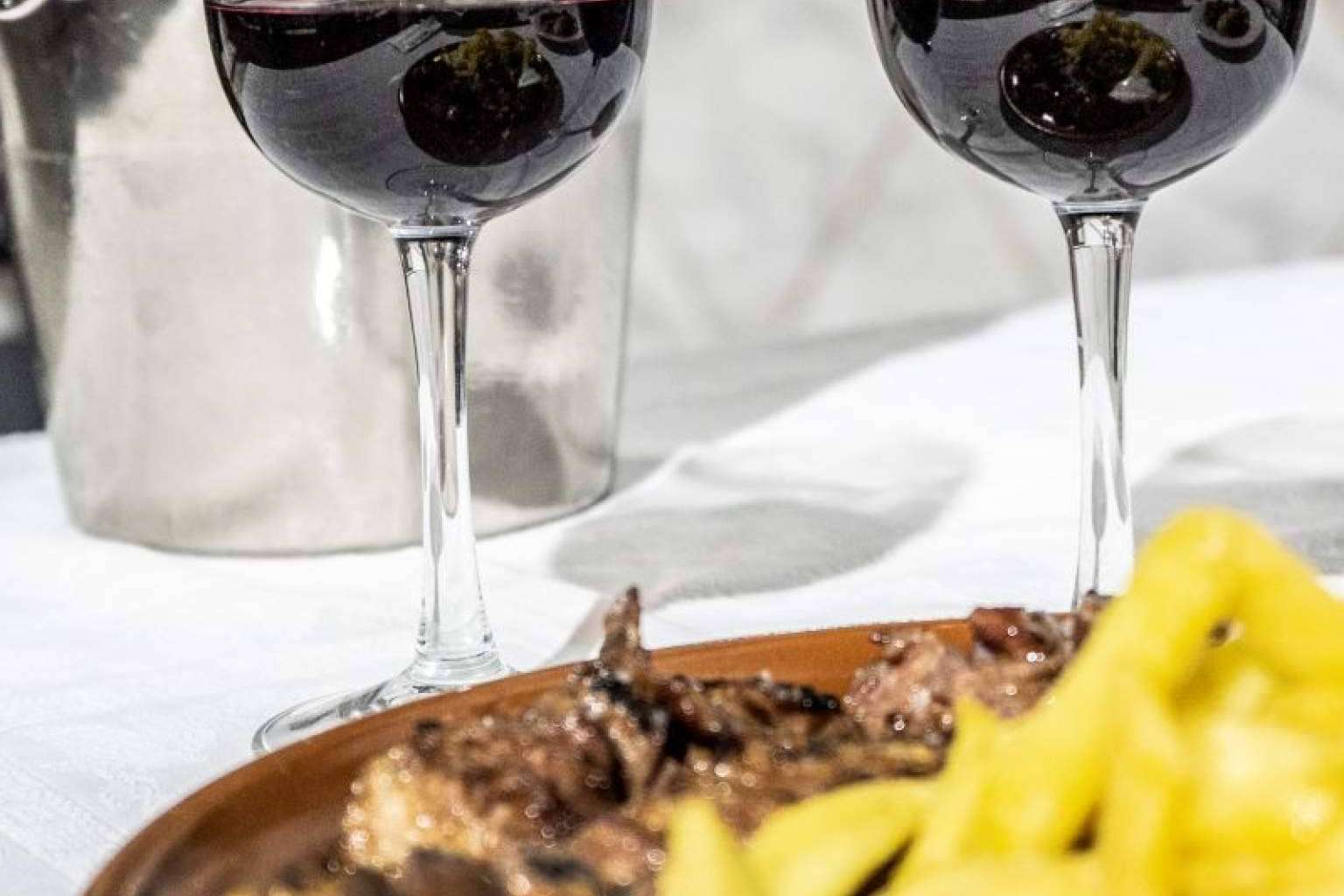 El Cruce Chauchina, el hotel restaurante cerca del aeropuerto con una marcada historia familiar