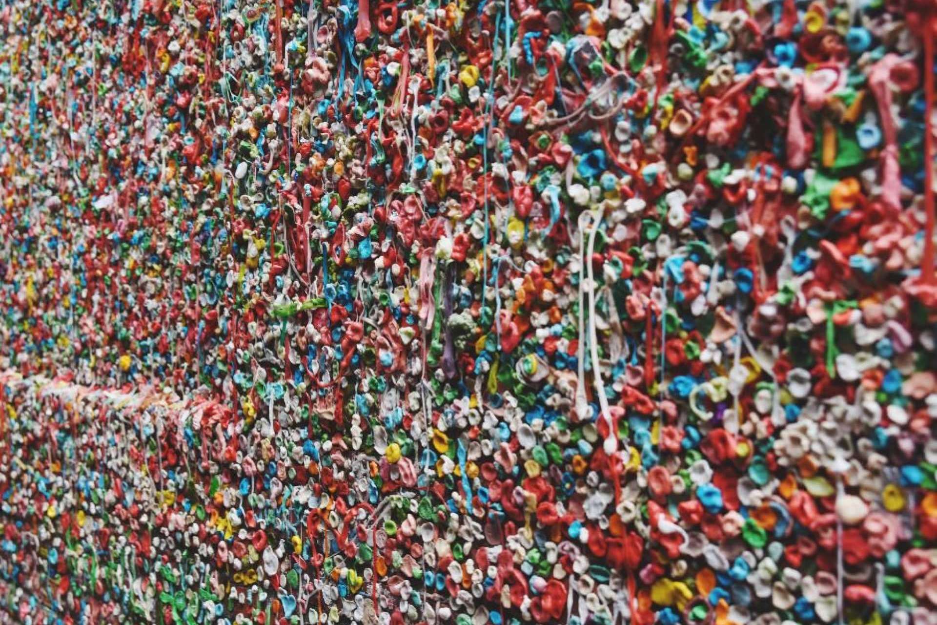 Galvañ Lacados, especialistas en limpieza de chicles con vapor de alta presión