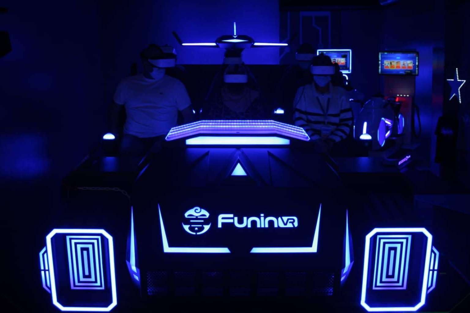 Experimentar aventuras inmersivas con ZonaVR; simuladores de realidad virtual de última generación