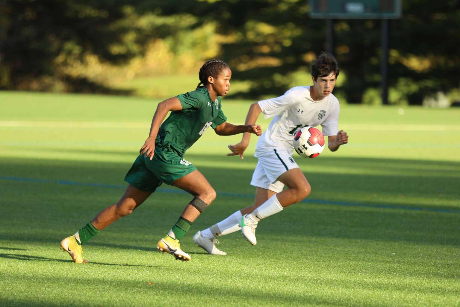 Becas last minute para futbolistas en High Schools en EE.UU. y Canadá