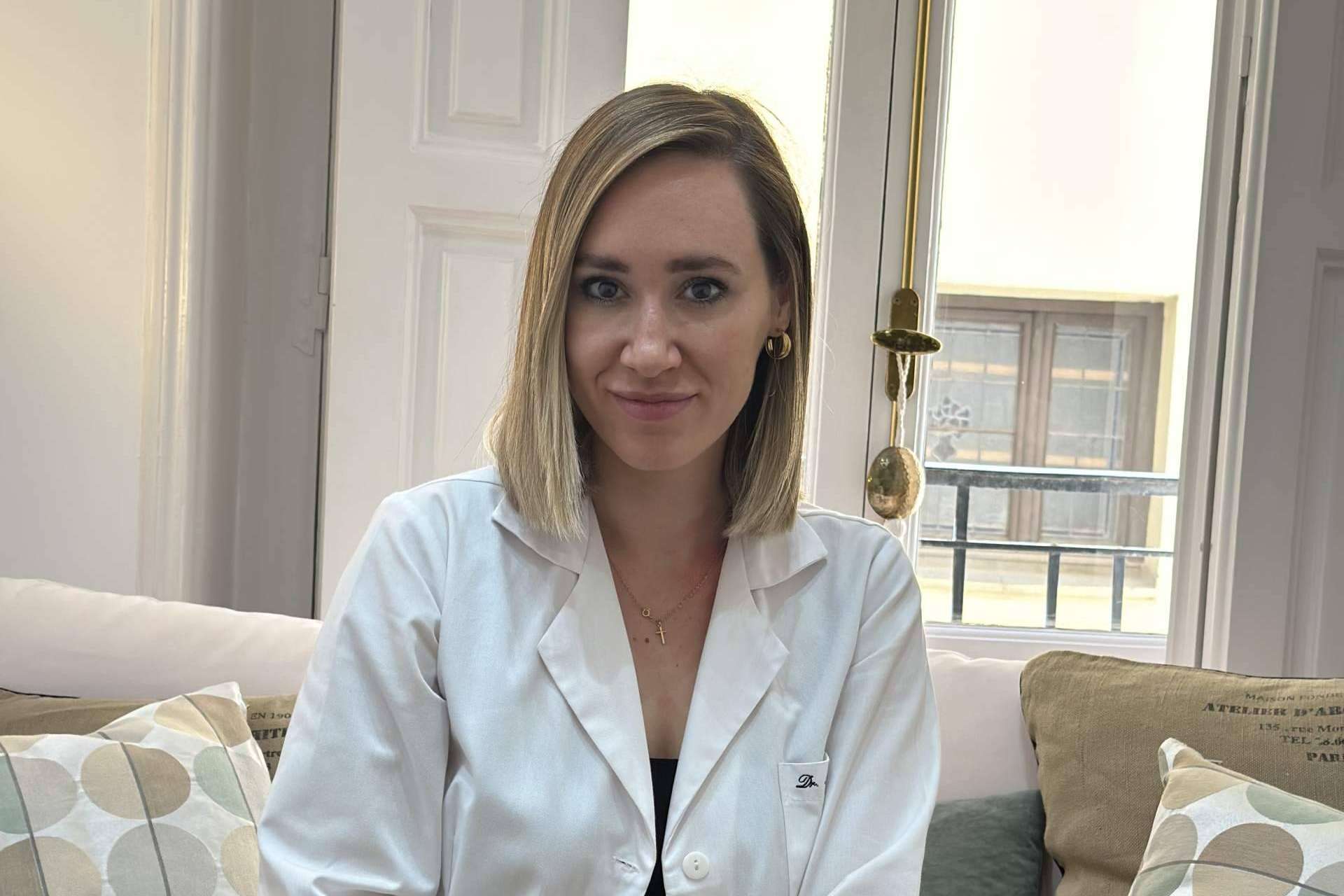 Adiós a la sonrisa gingival en 15 minutos con la Doctora Sandra Hermida