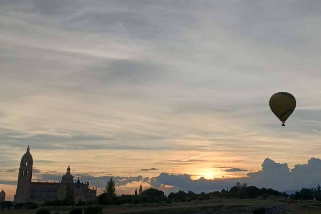 La aventura especial de montar en globo en Segovia