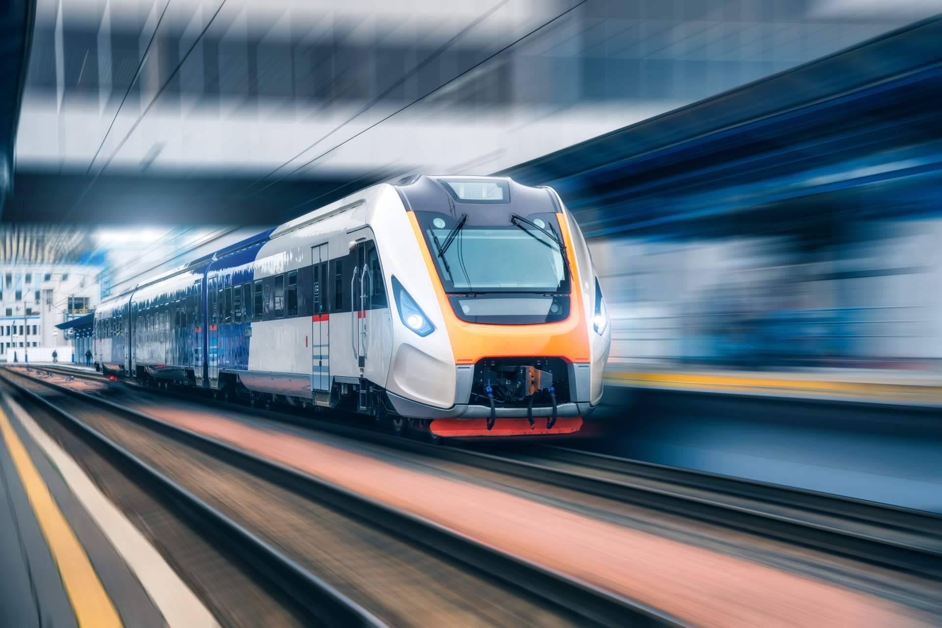 Proteger los entornos cercanos a las vías del tren con las mantas antivibración de Verdú