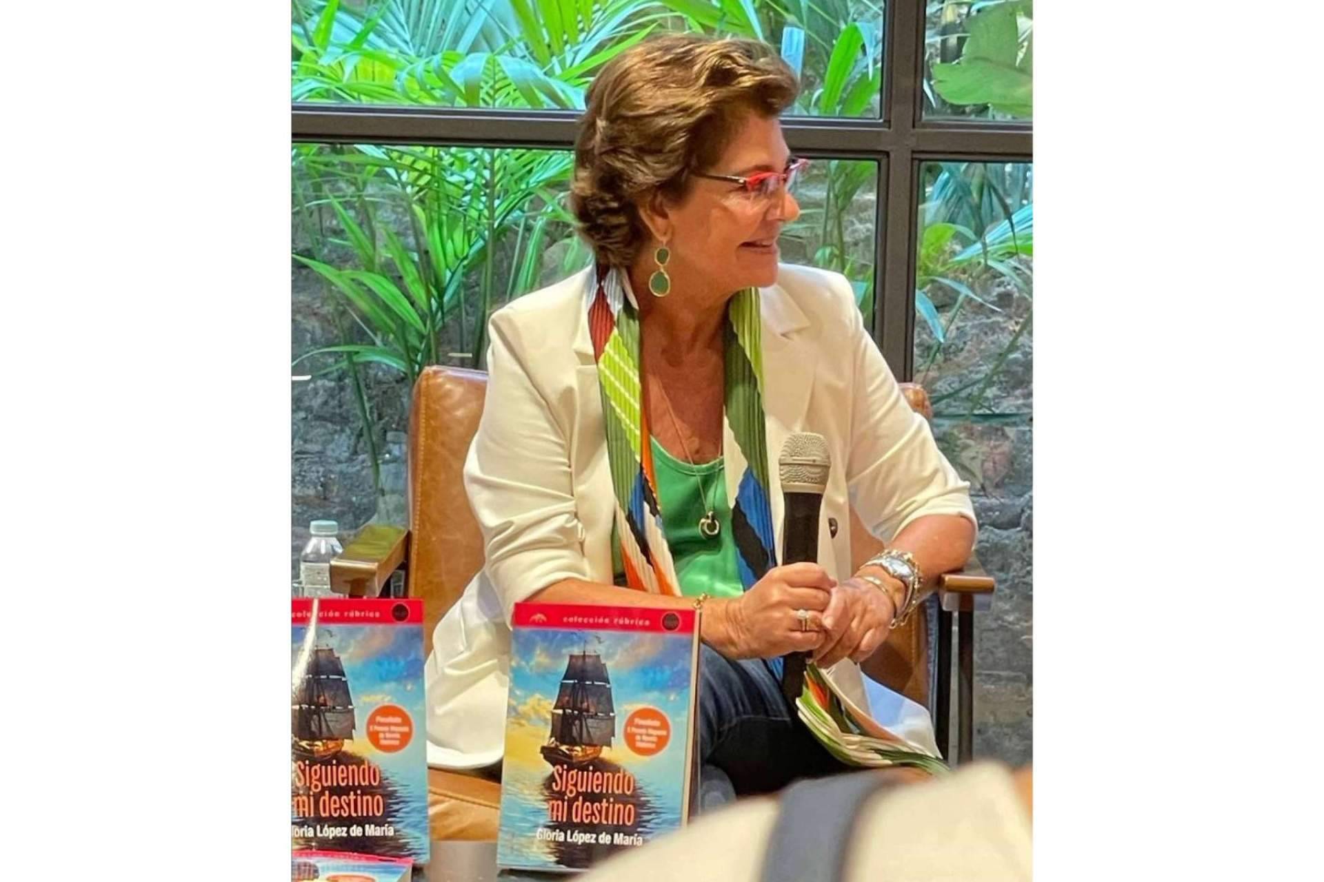 'Siguiendo mi destino', el nuevo libro de Gloria López de María Rodríguez