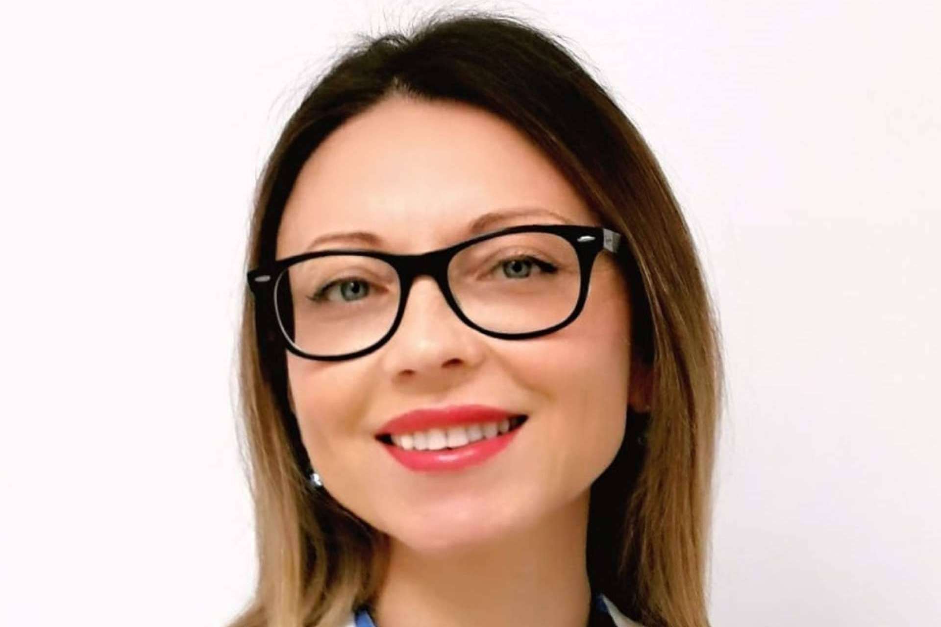 ¿Qué es la armonización facial? La Dra. Svetlana Juc, CEO y directora médica de Clínica Nuba, lo explica