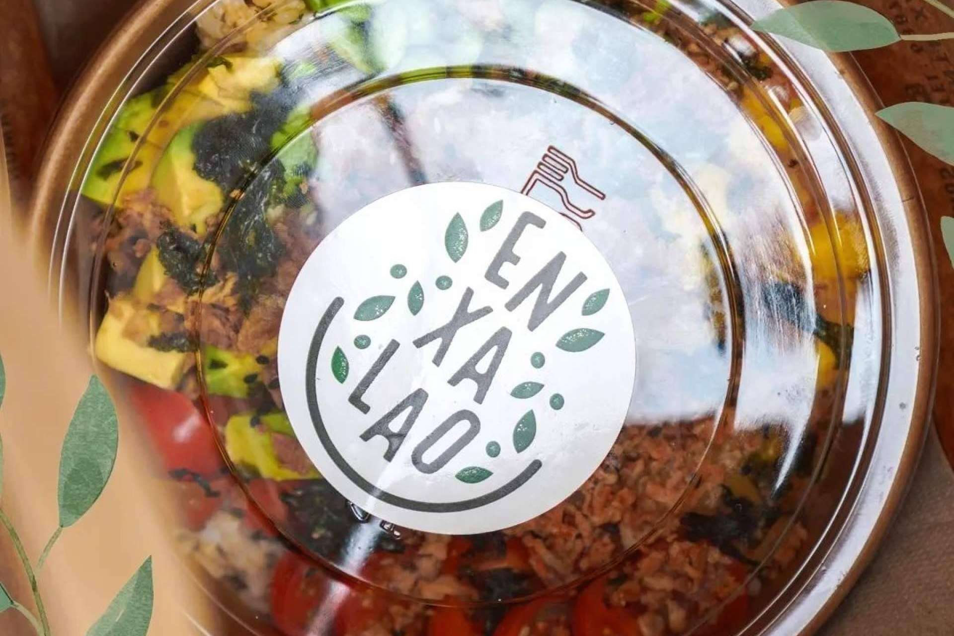 Desayunos y comida saludable con vistas al mar en Enxalao, el rincón culinario de Donosti