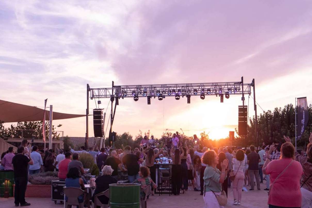 ¿Dónde encontrar un plan de final de verano para todos los públicos? El evento III Tardeo Entre Olivos