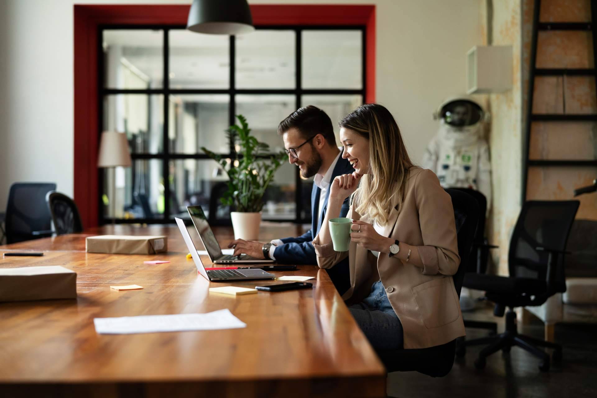 Cafeteras para oficinas para un mejor bienestar laboral, con Fresh Ocs