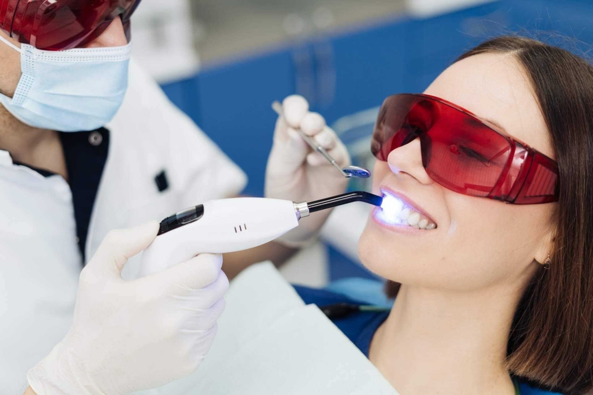 La Clínica Dentinos da las claves sobre cuáles son los tratamientos de estética dental más efectivos