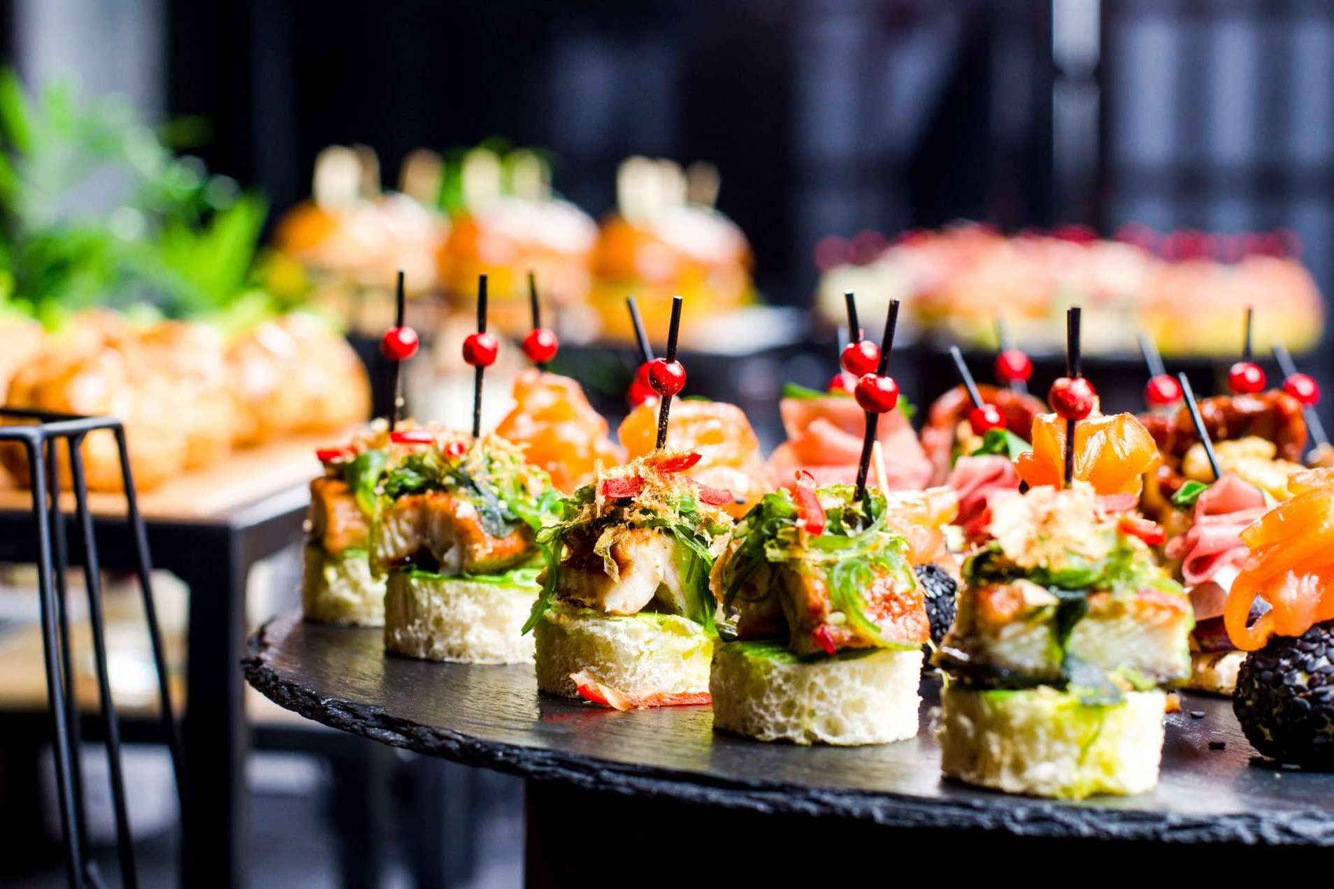 Tendencias culinarias 2023; descubrir qué se lleva en catering para eventos en Madrid