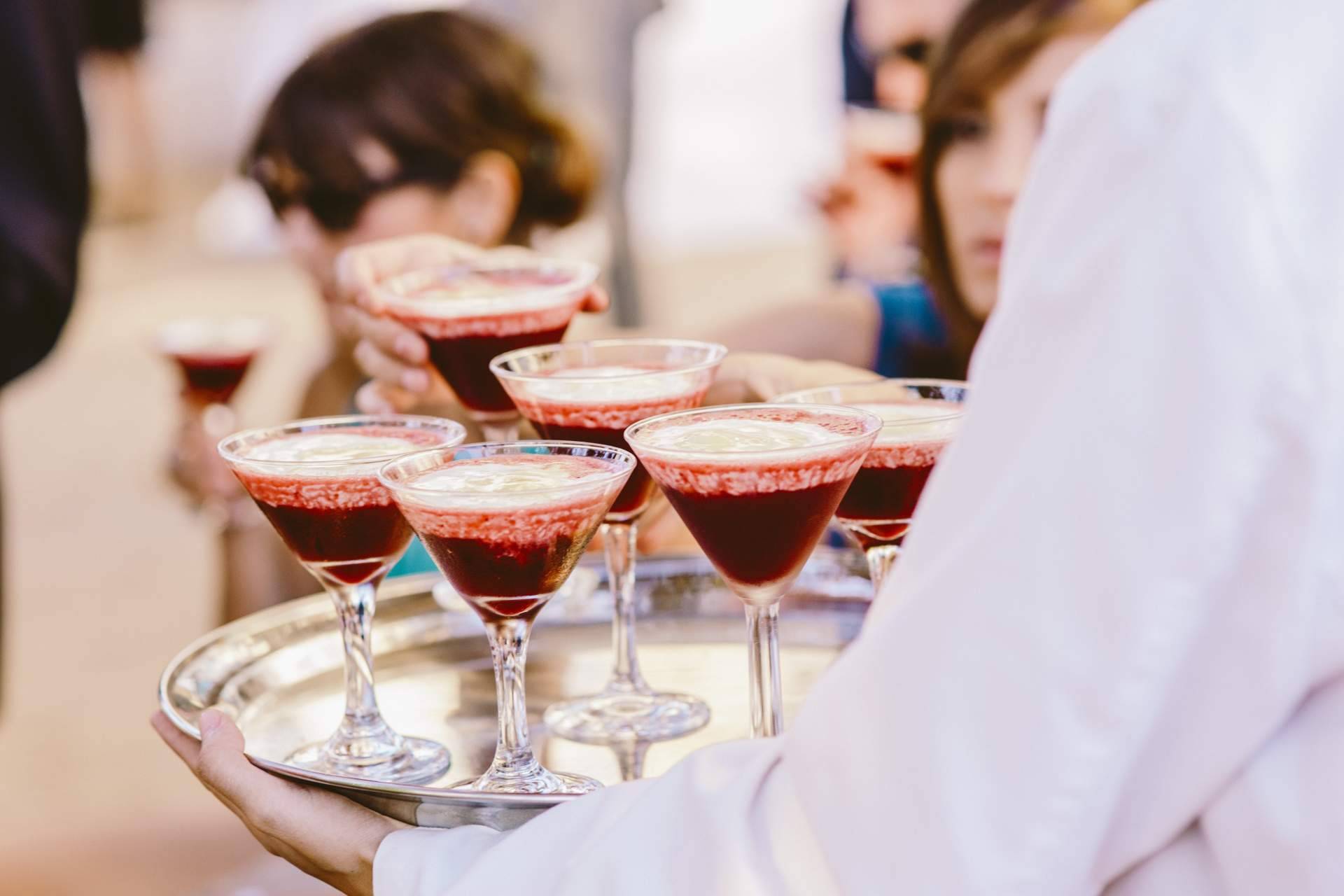 El cóctel de bodas personalizado es un producto de gran éxito, según la ESCOM
