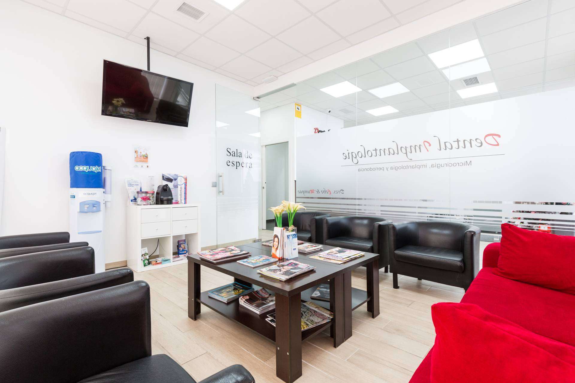 Odontología estética en Sevilla, con Dental Implantologie