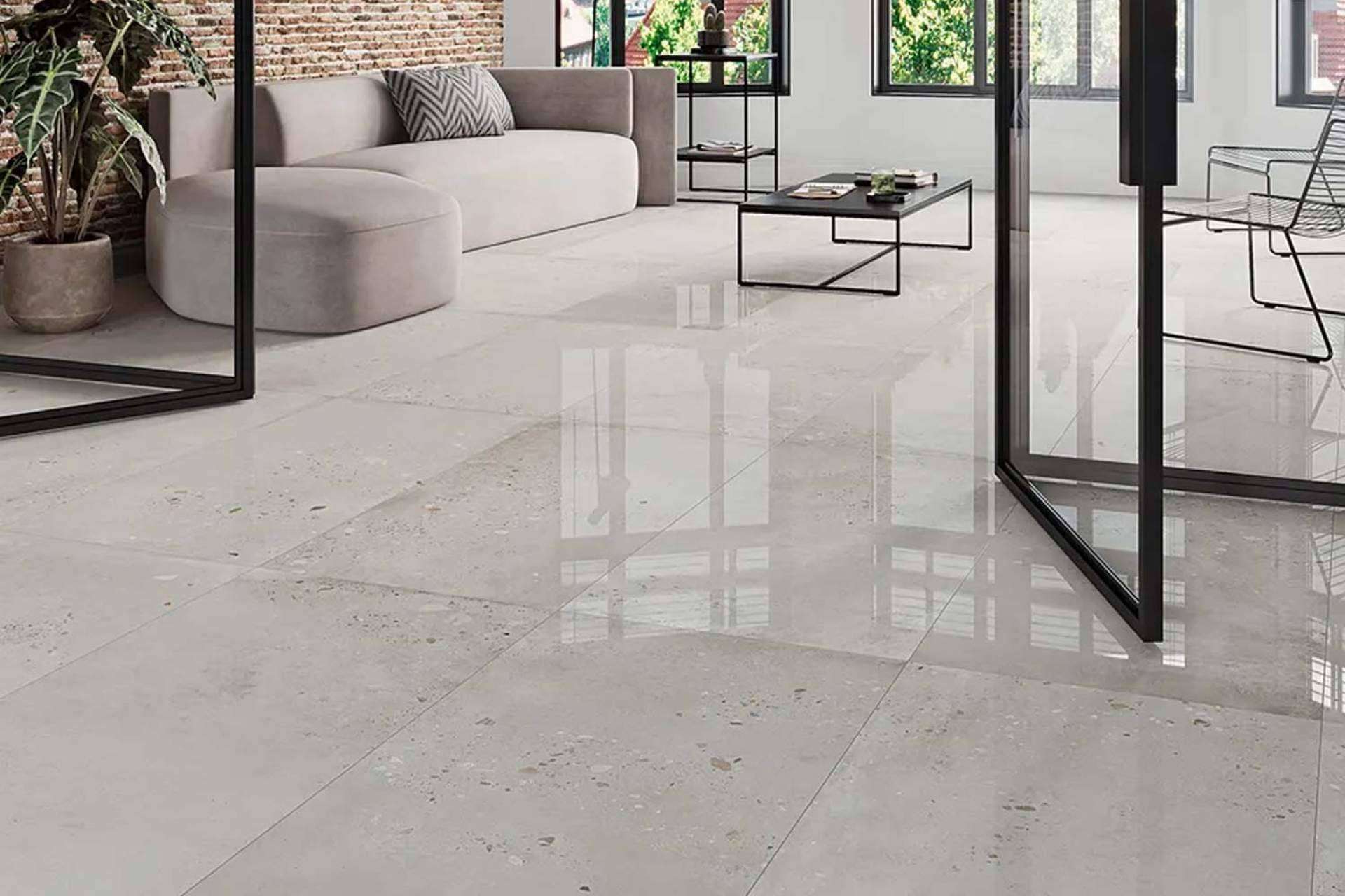 Una clara tendencia en el diseño de hogares, azulejos imitación piedra para interior y exterior