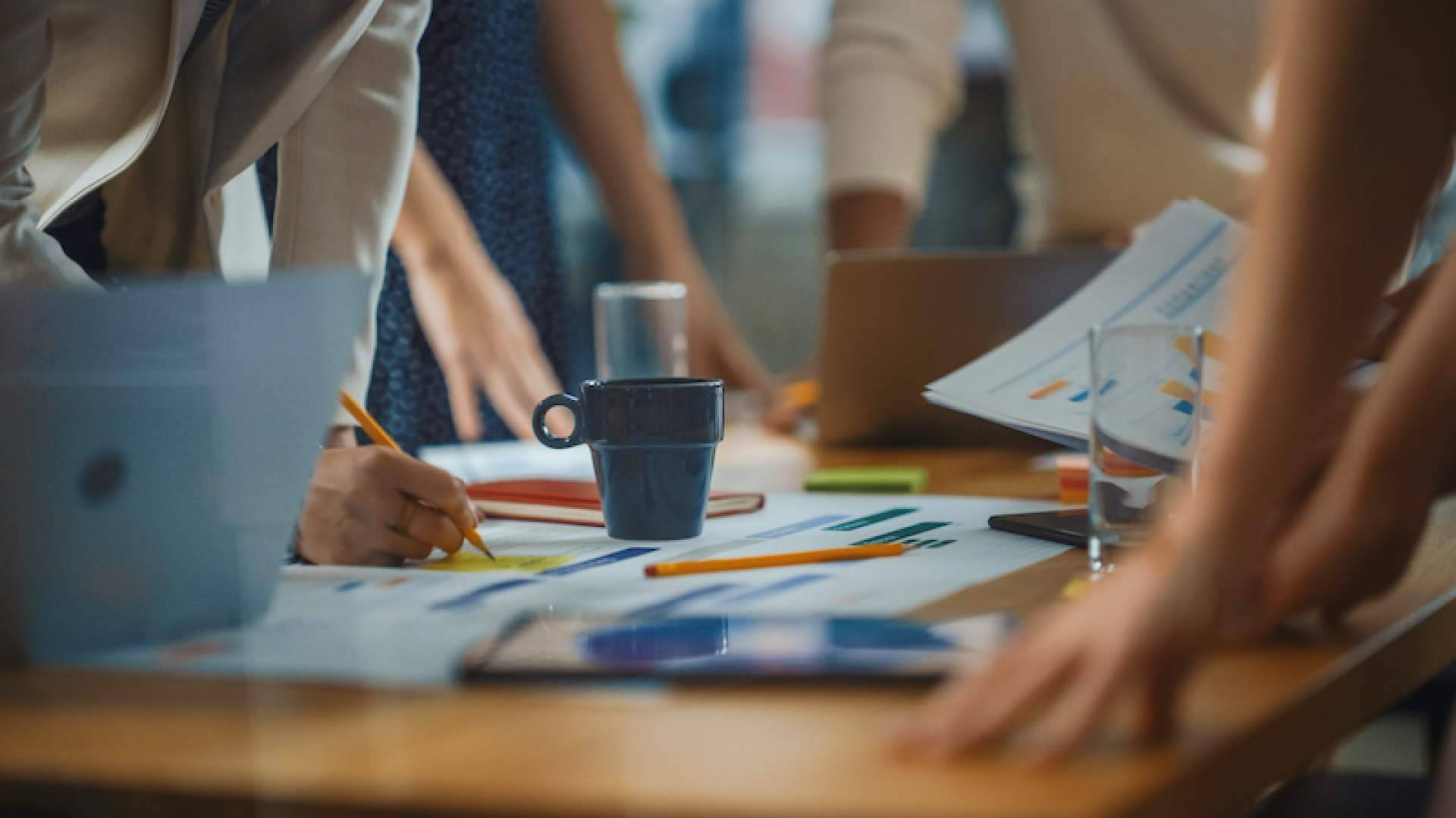 La importancia de contratar a profesionales para gestionar un Kit Digital