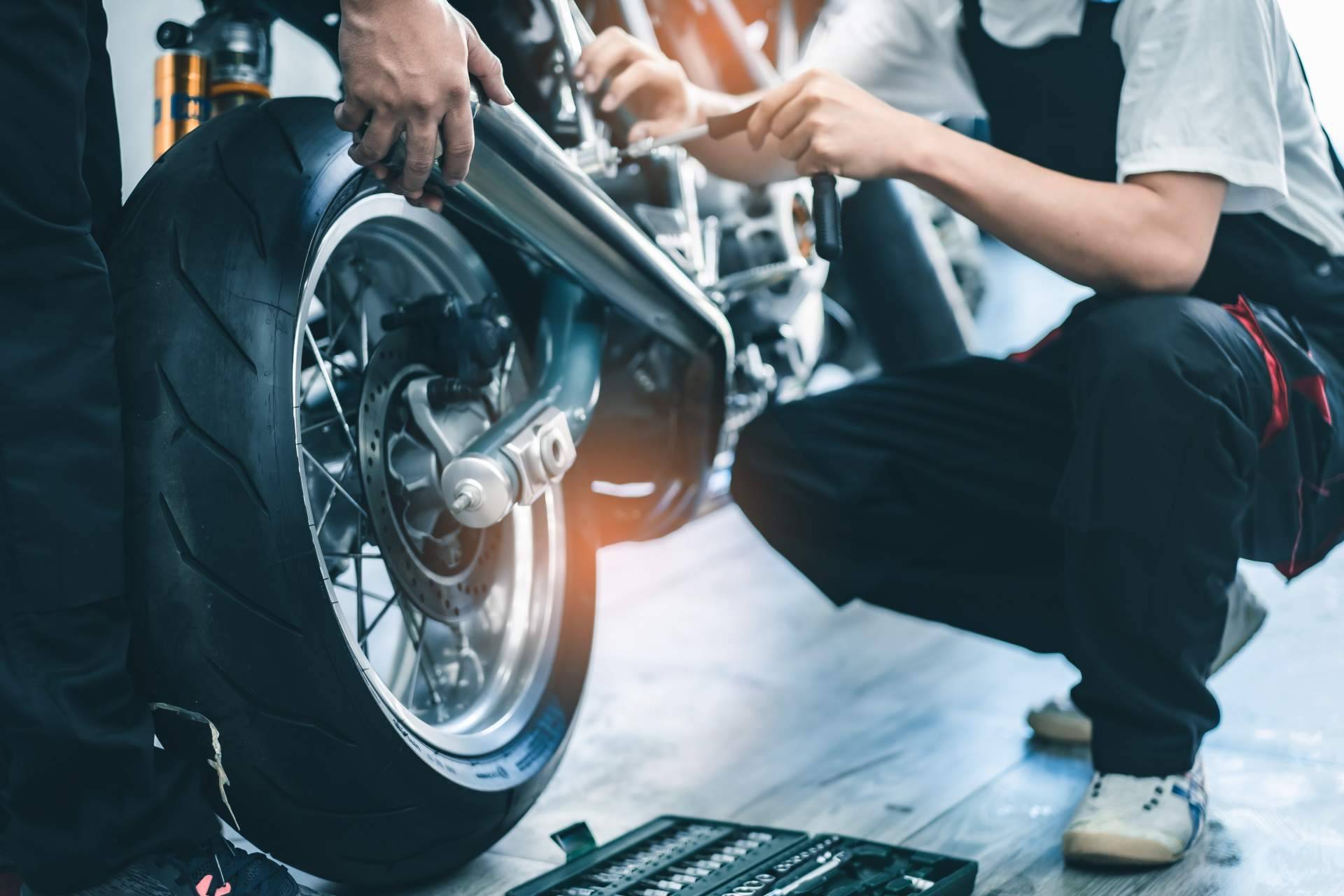 Para atraer a los compradores, las garantías para motos de segunda mano son claves según por Garantías Entre Particulares
